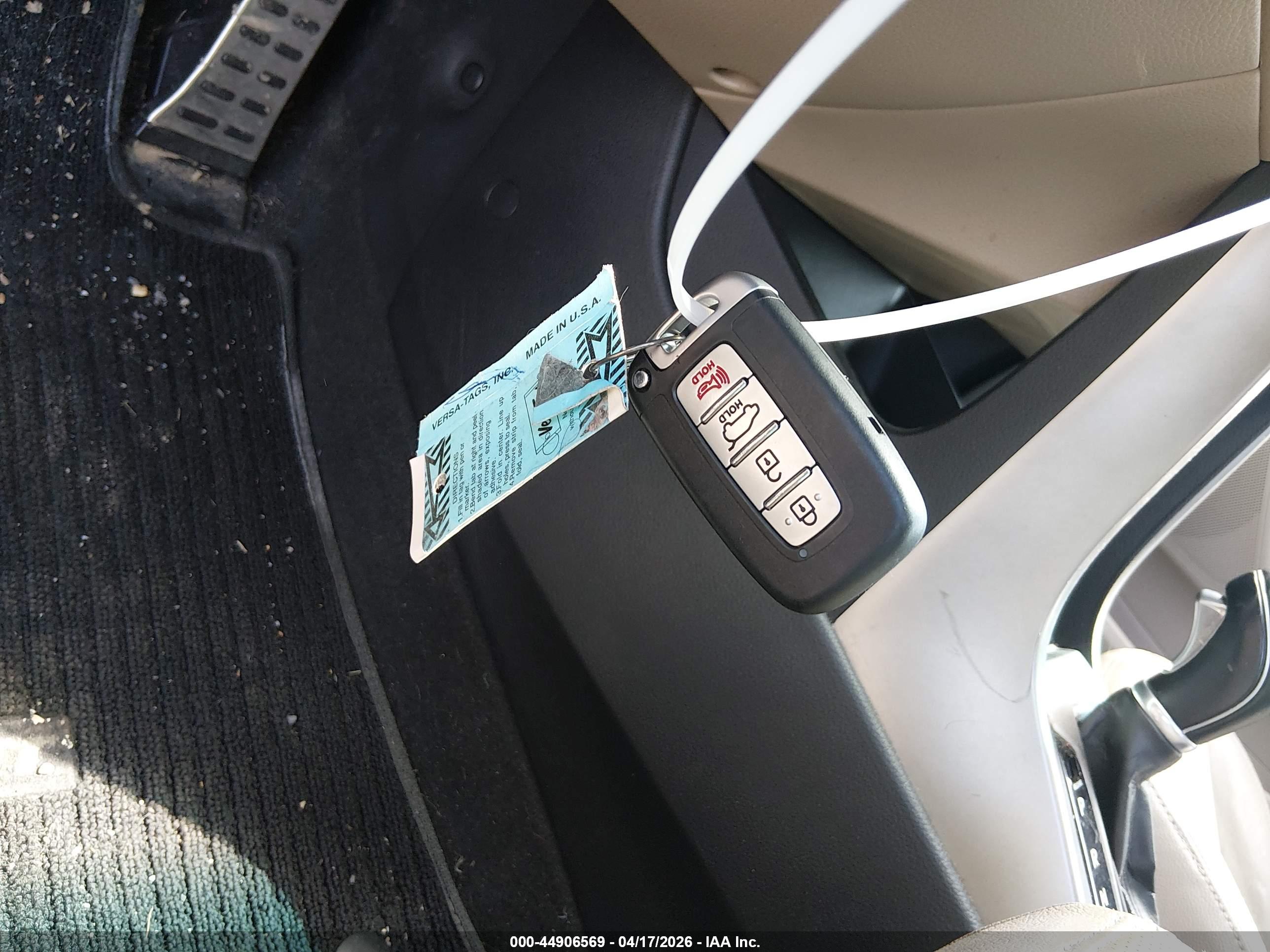 HYUNDAI ELANTRA image 11