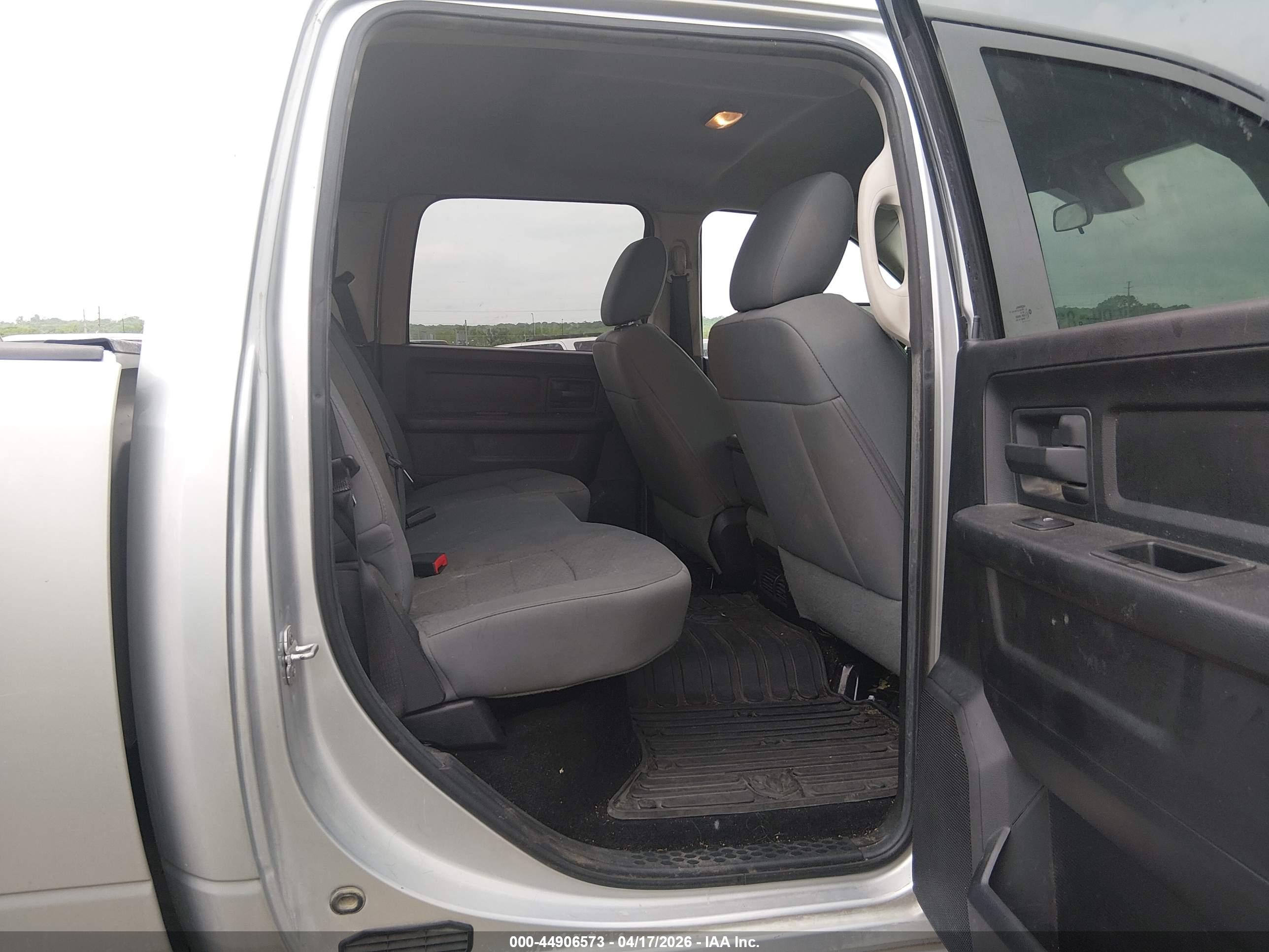 RAM 2500 image 8