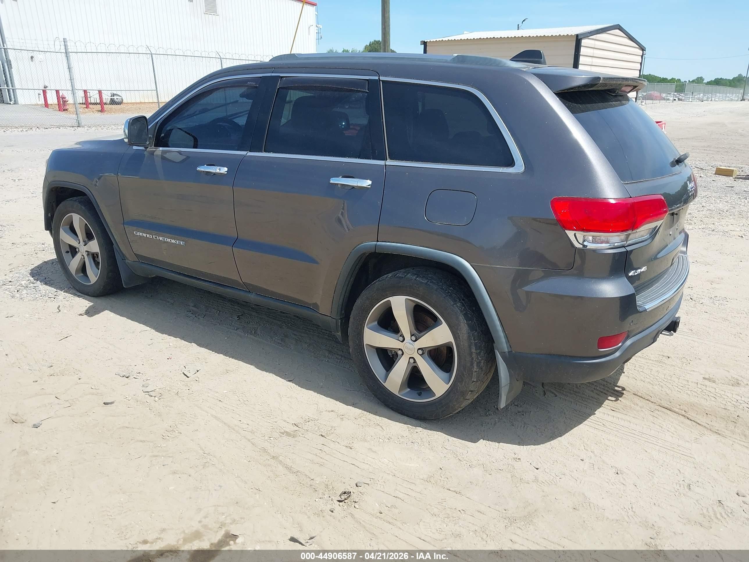 JEEP GRAND image 3