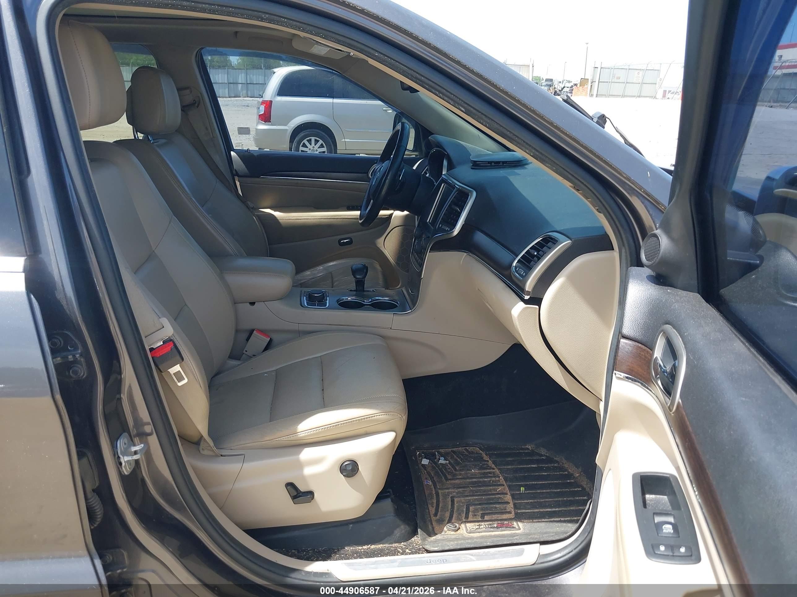 JEEP GRAND image 5