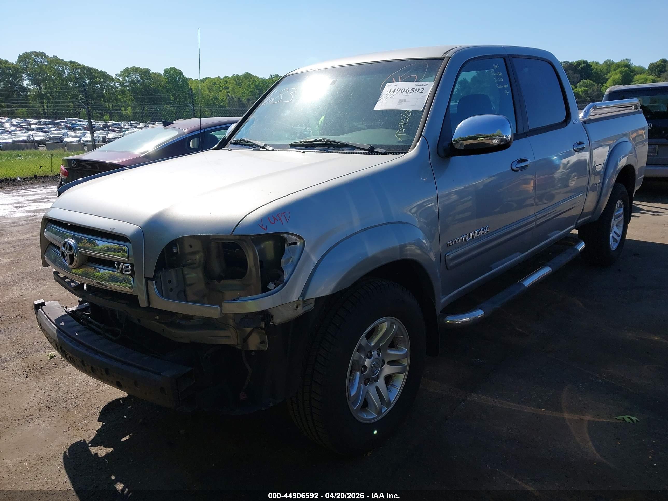 TOYOTA TUNDRA image 2
