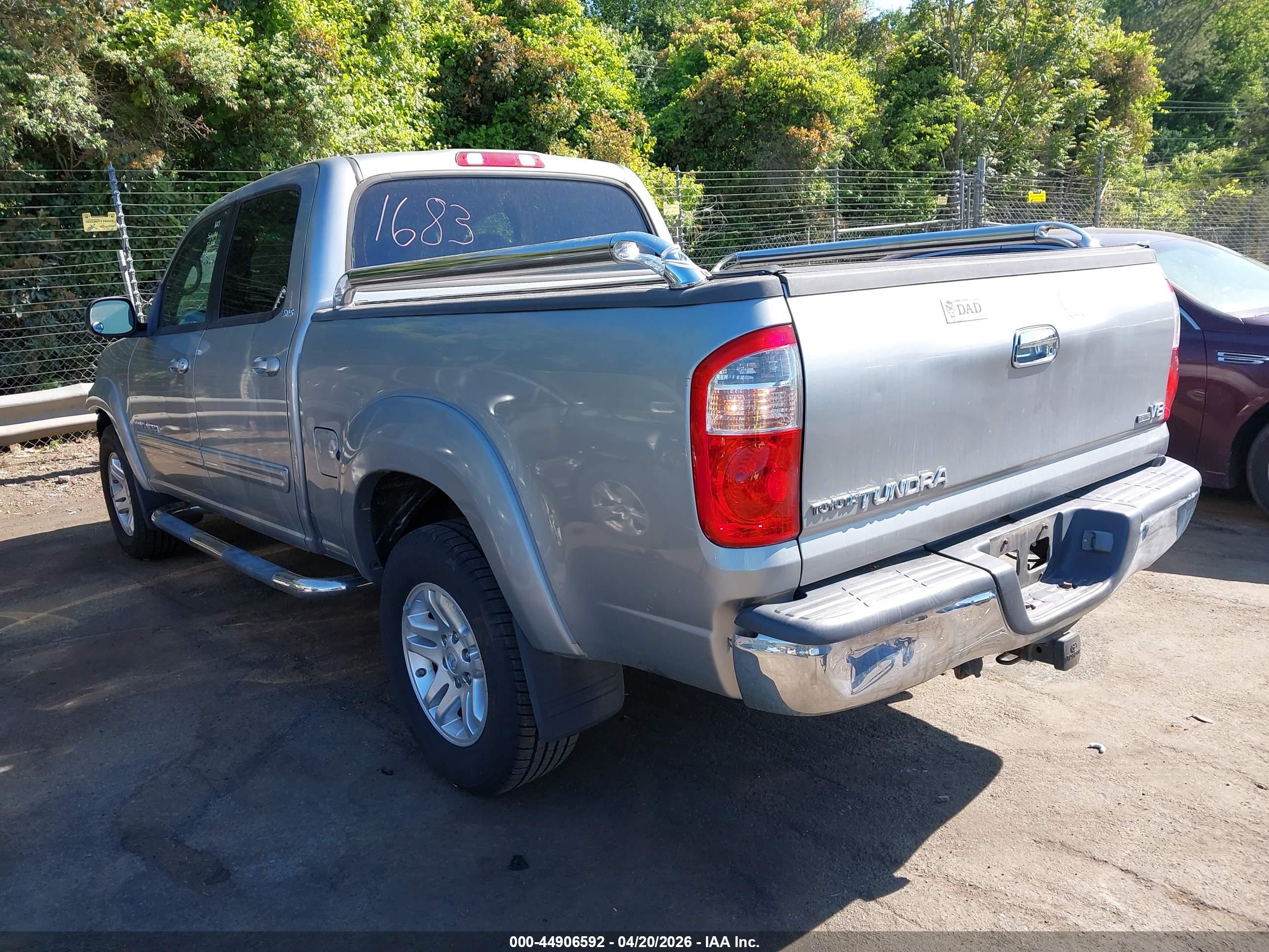 TOYOTA TUNDRA image 3