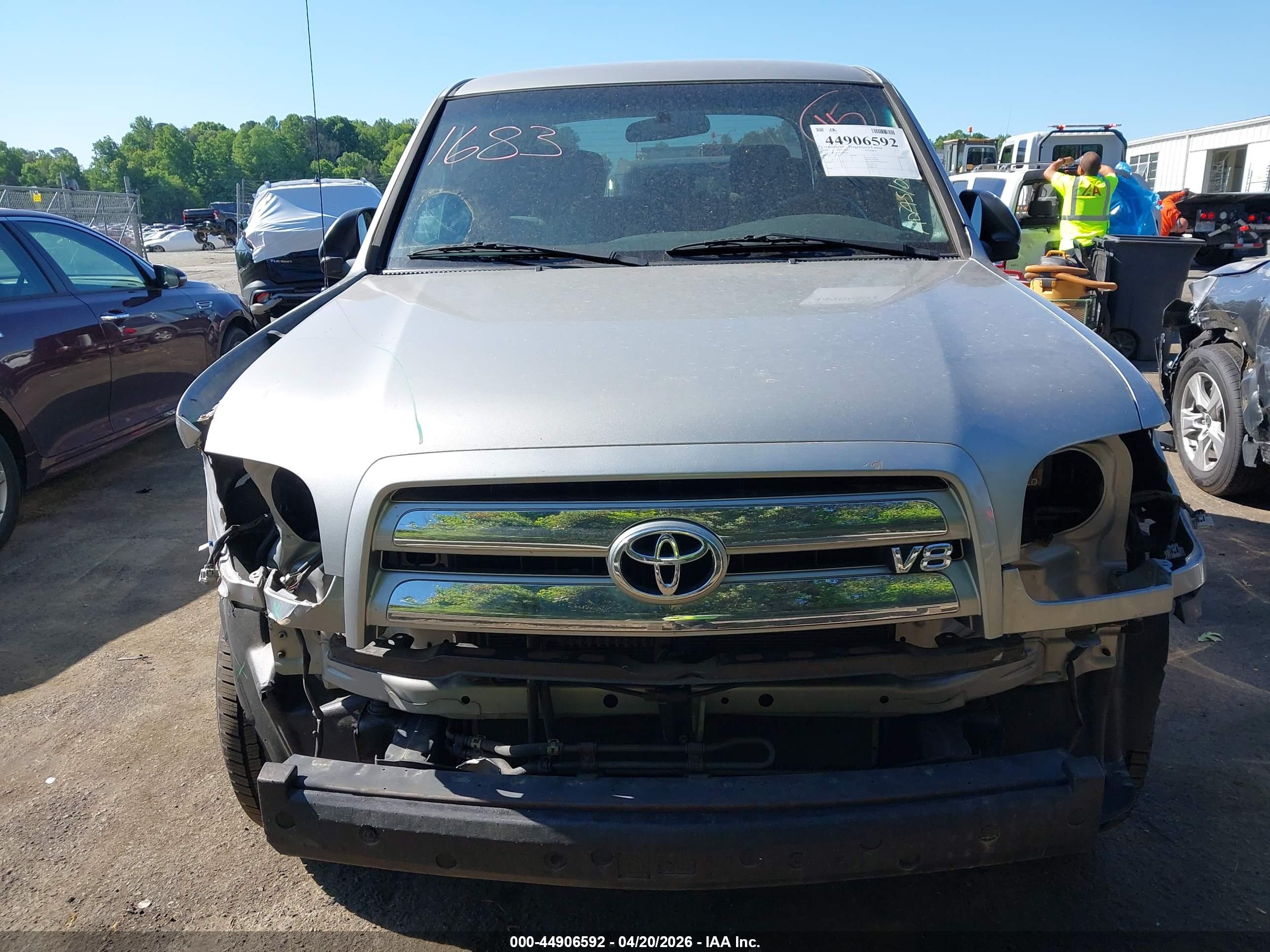 TOYOTA TUNDRA image 6