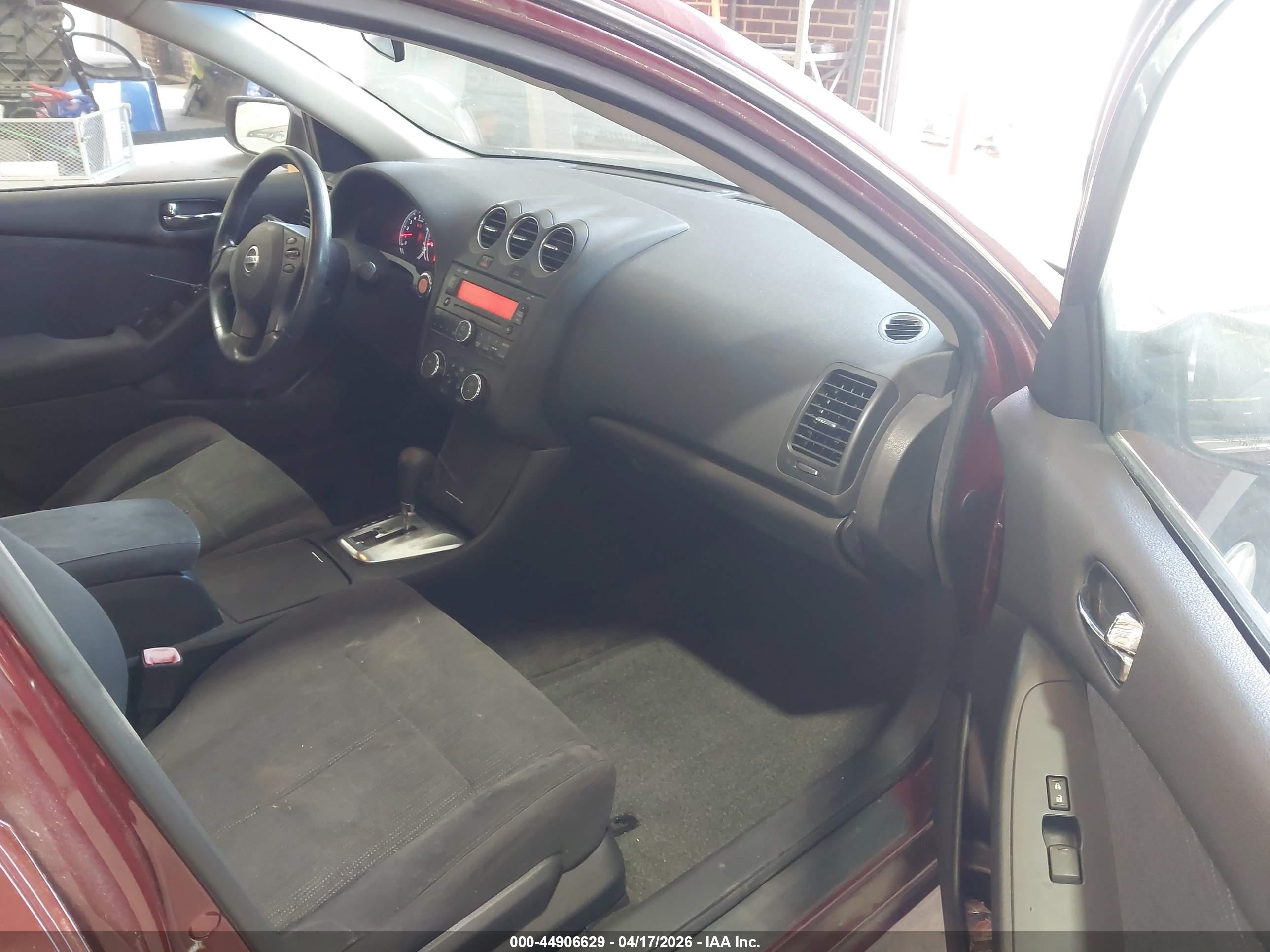 NISSAN ALTIMA image 5