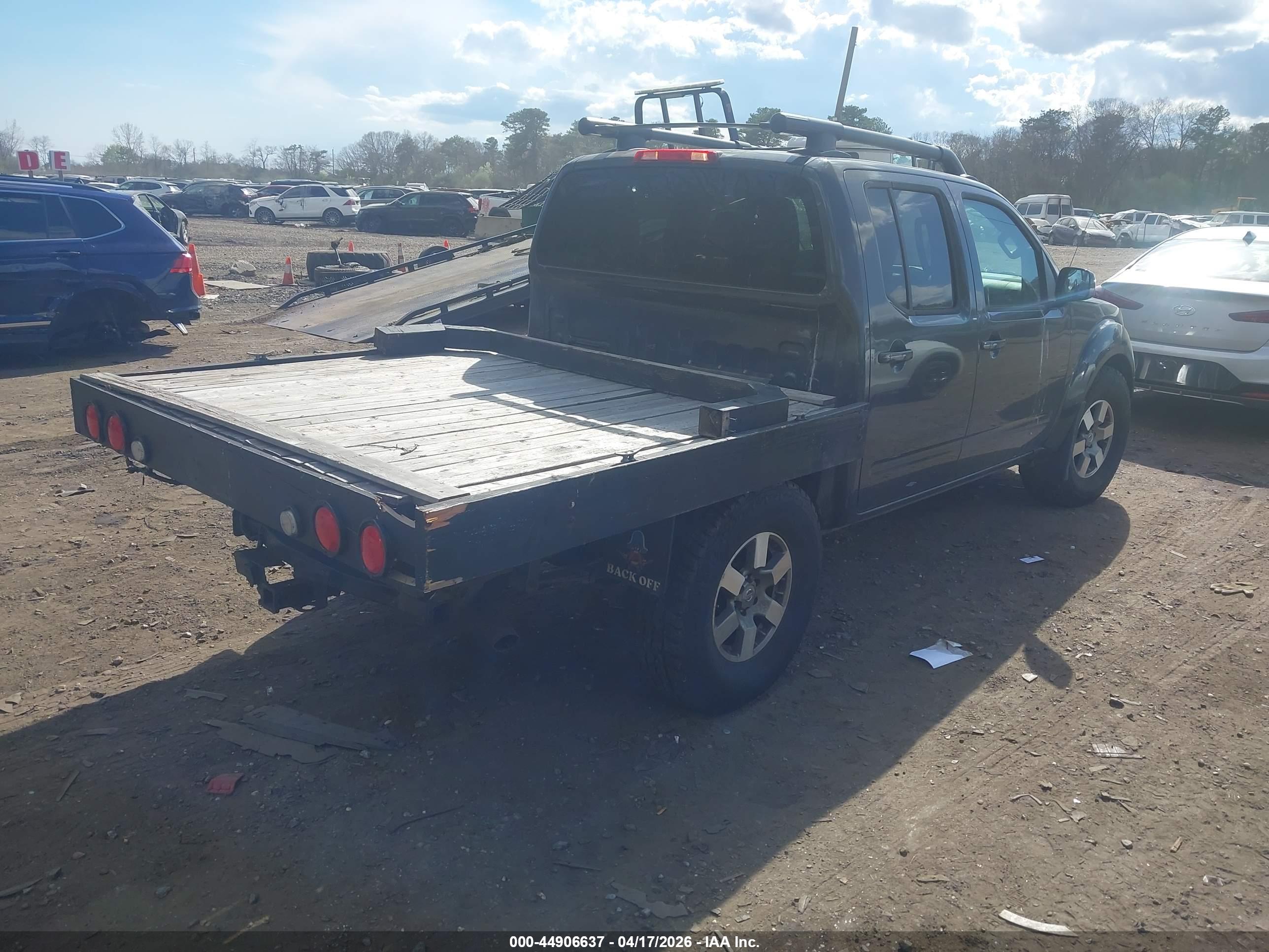 NISSAN FRONTIER image 4