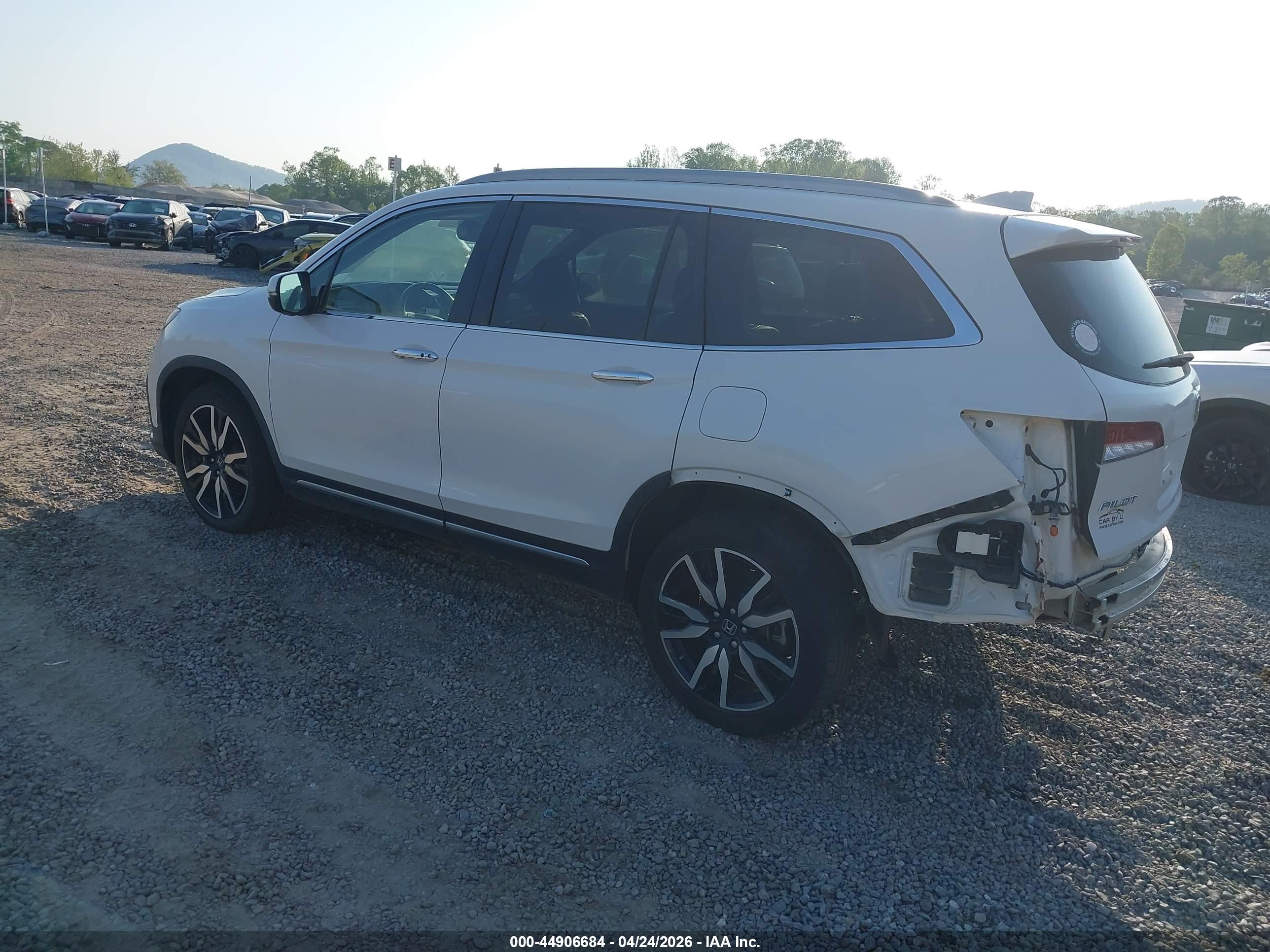 HONDA PILOT image 3