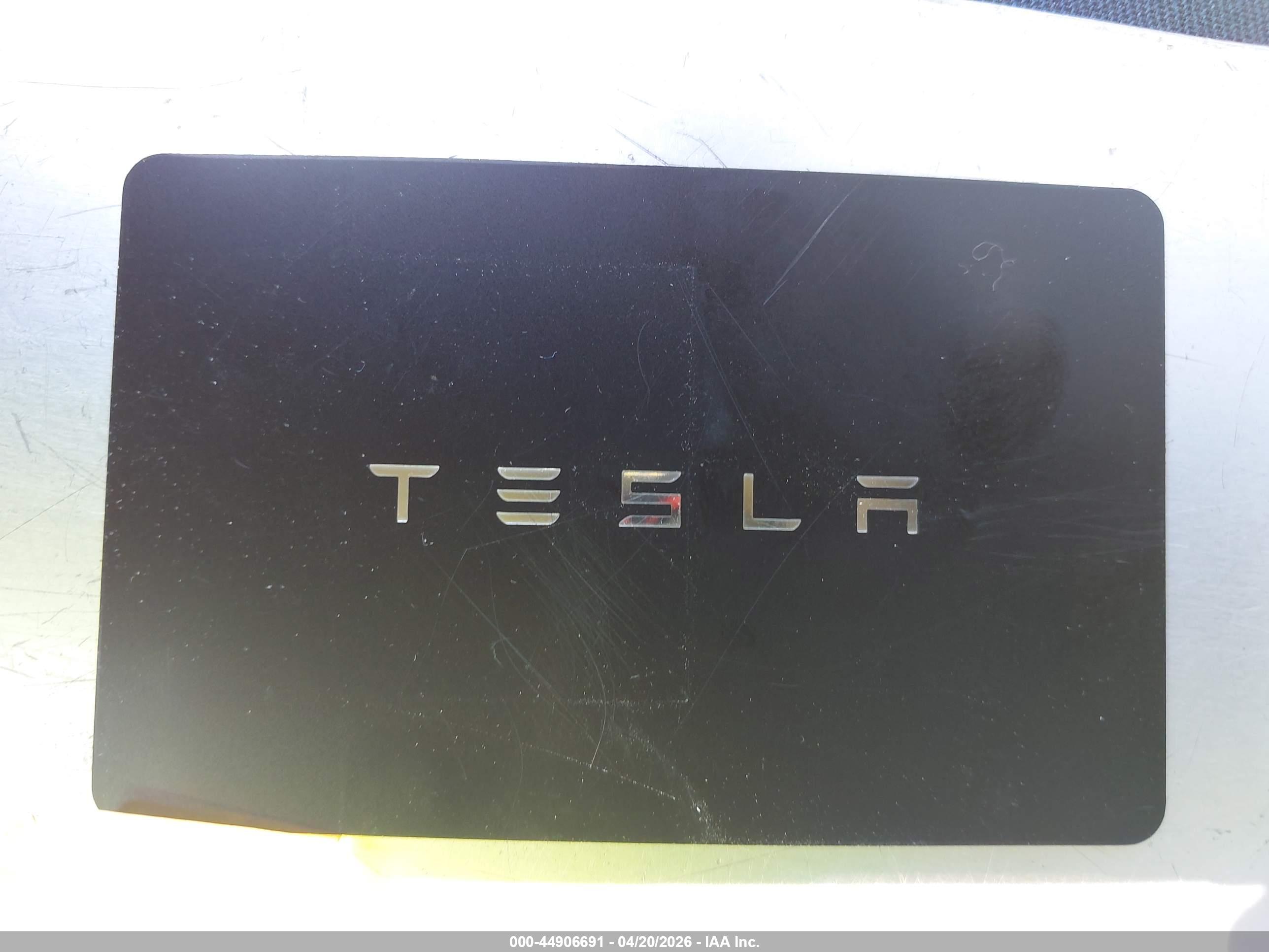 TESLA MODEL image 11