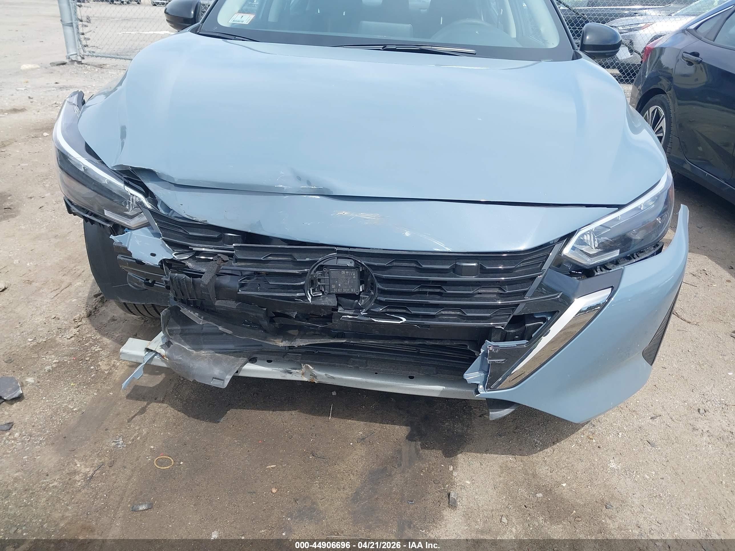 NISSAN SENTRA image 6