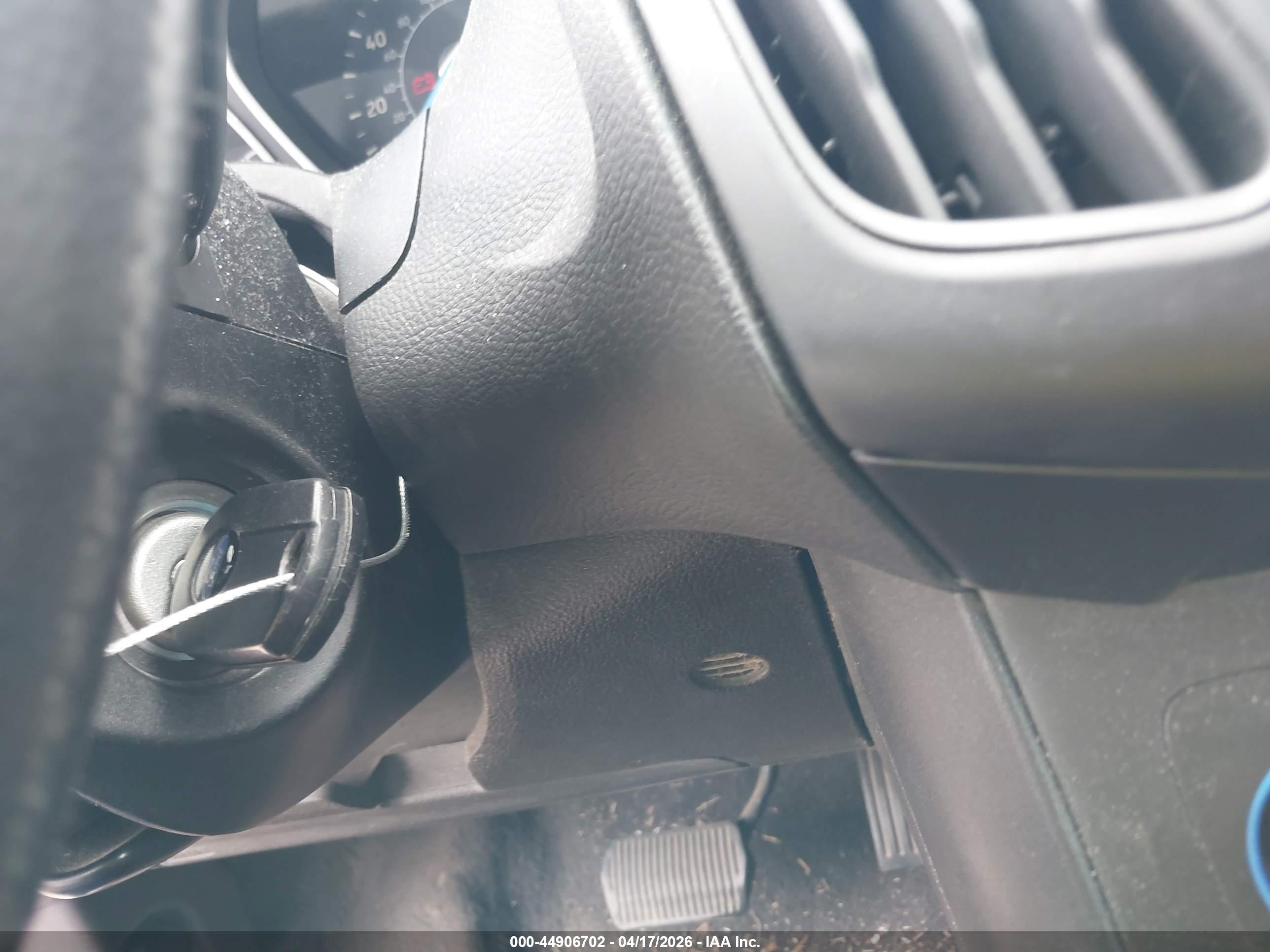 FORD FOCUS image 11