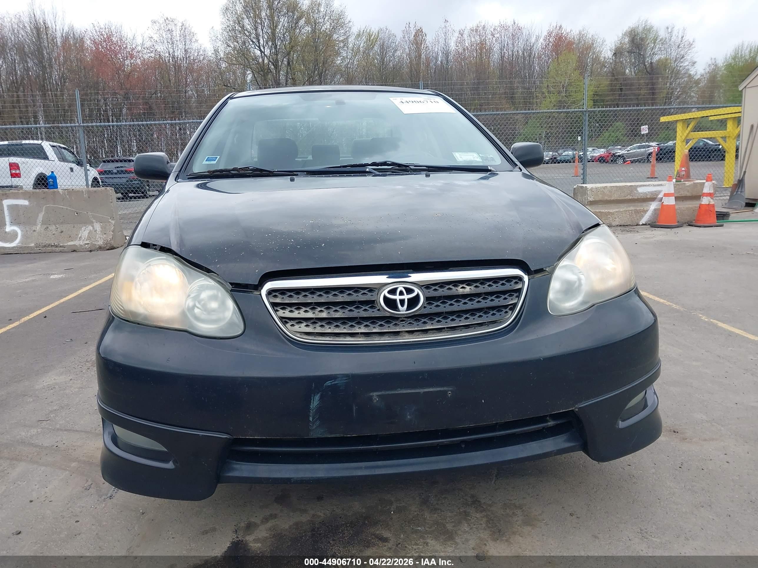 TOYOTA COROLLA image 6