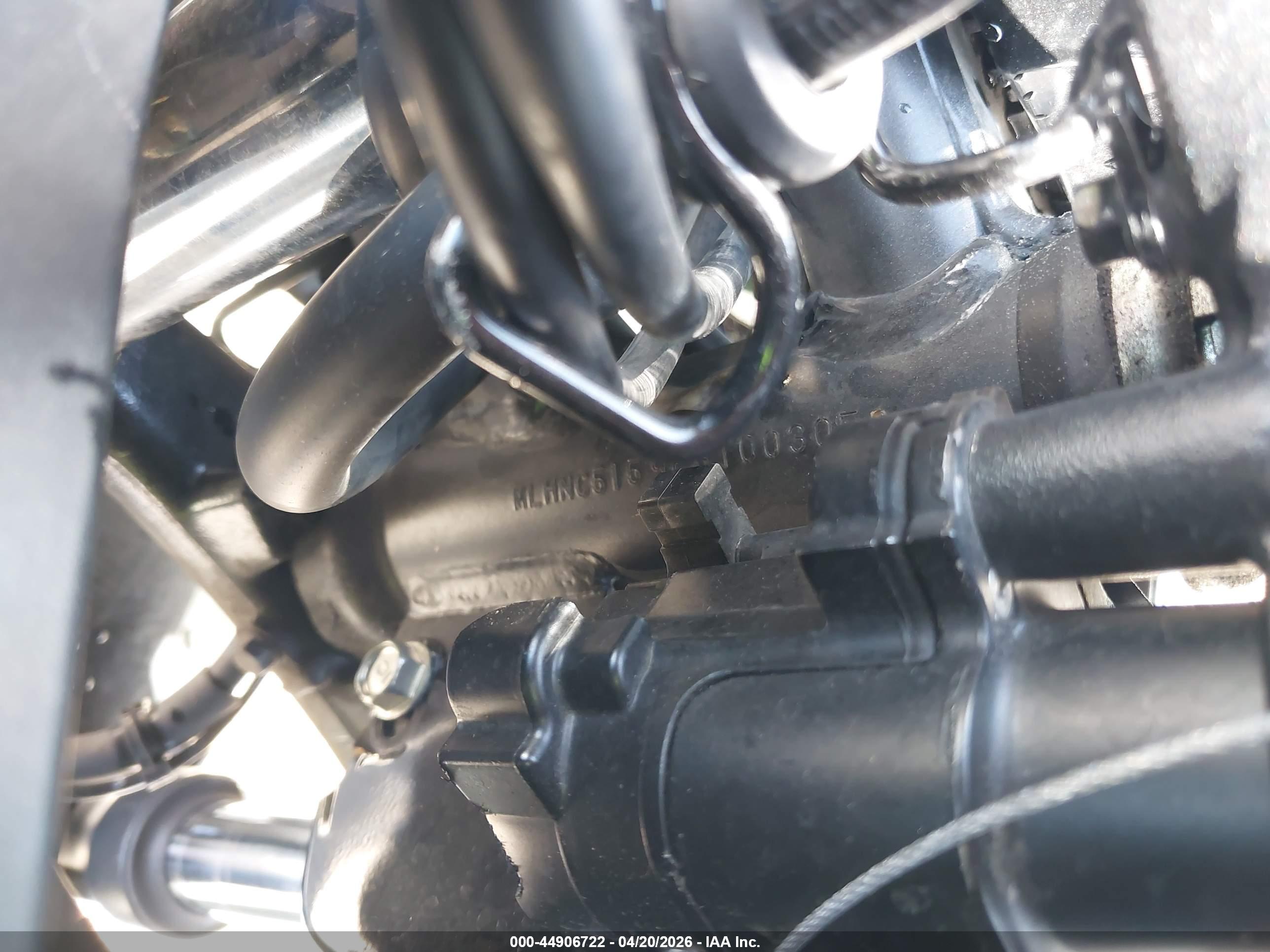 HONDA CBR300 image 10