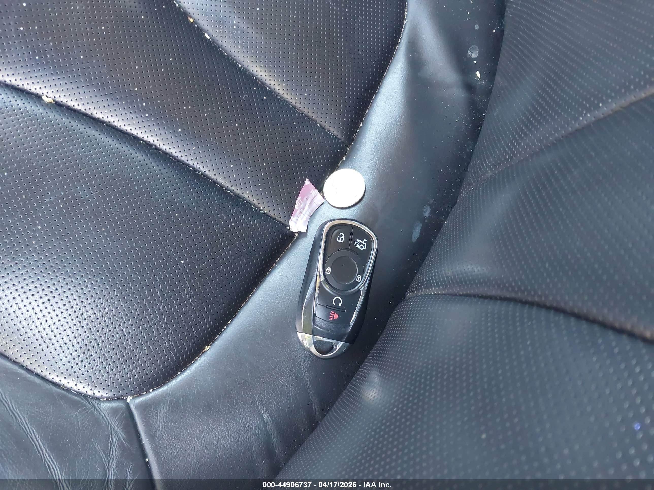 BUICK LACROSSE image 11