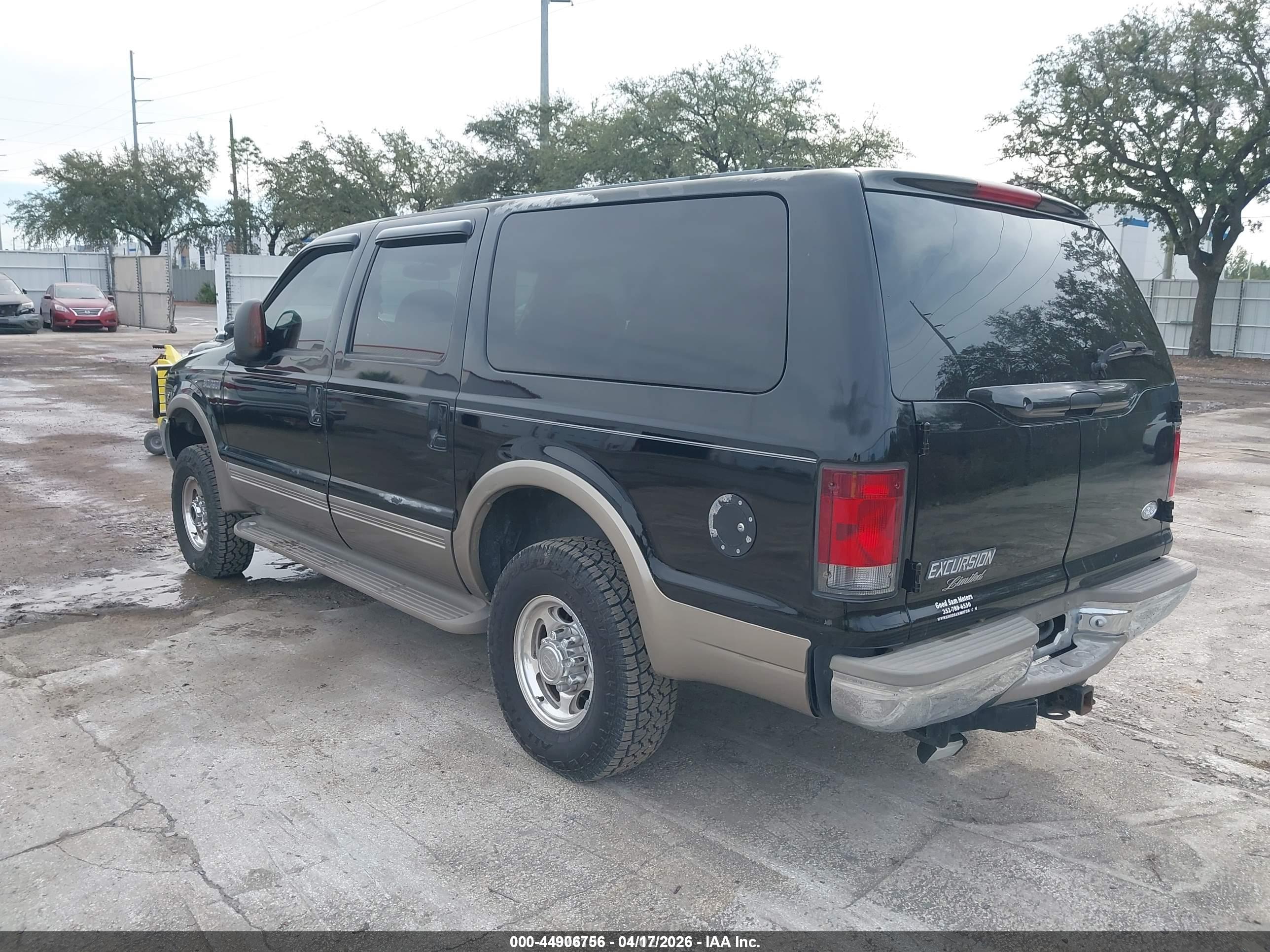 FORD EXCURSION image 3
