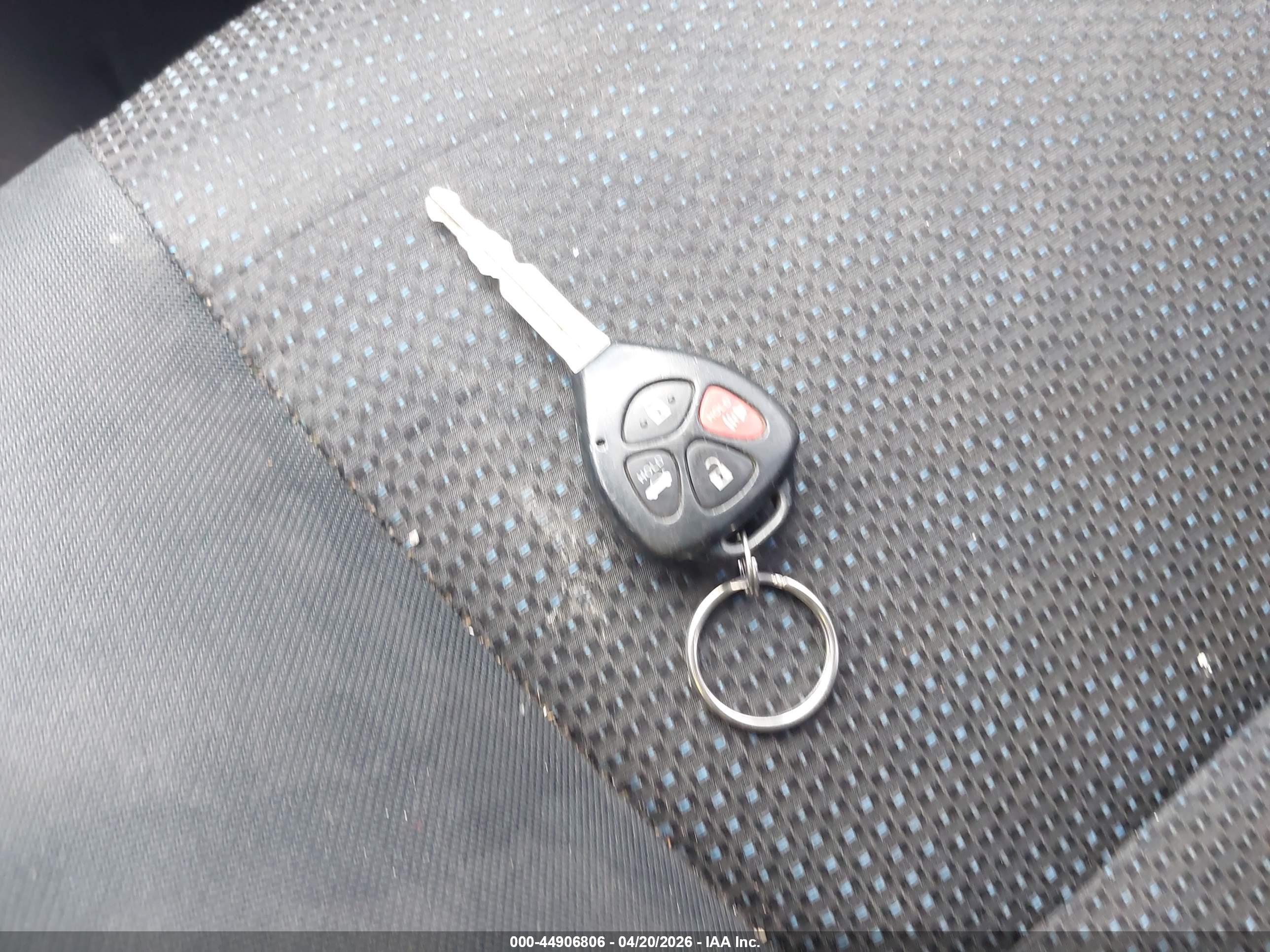 TOYOTA COROLLA image 11