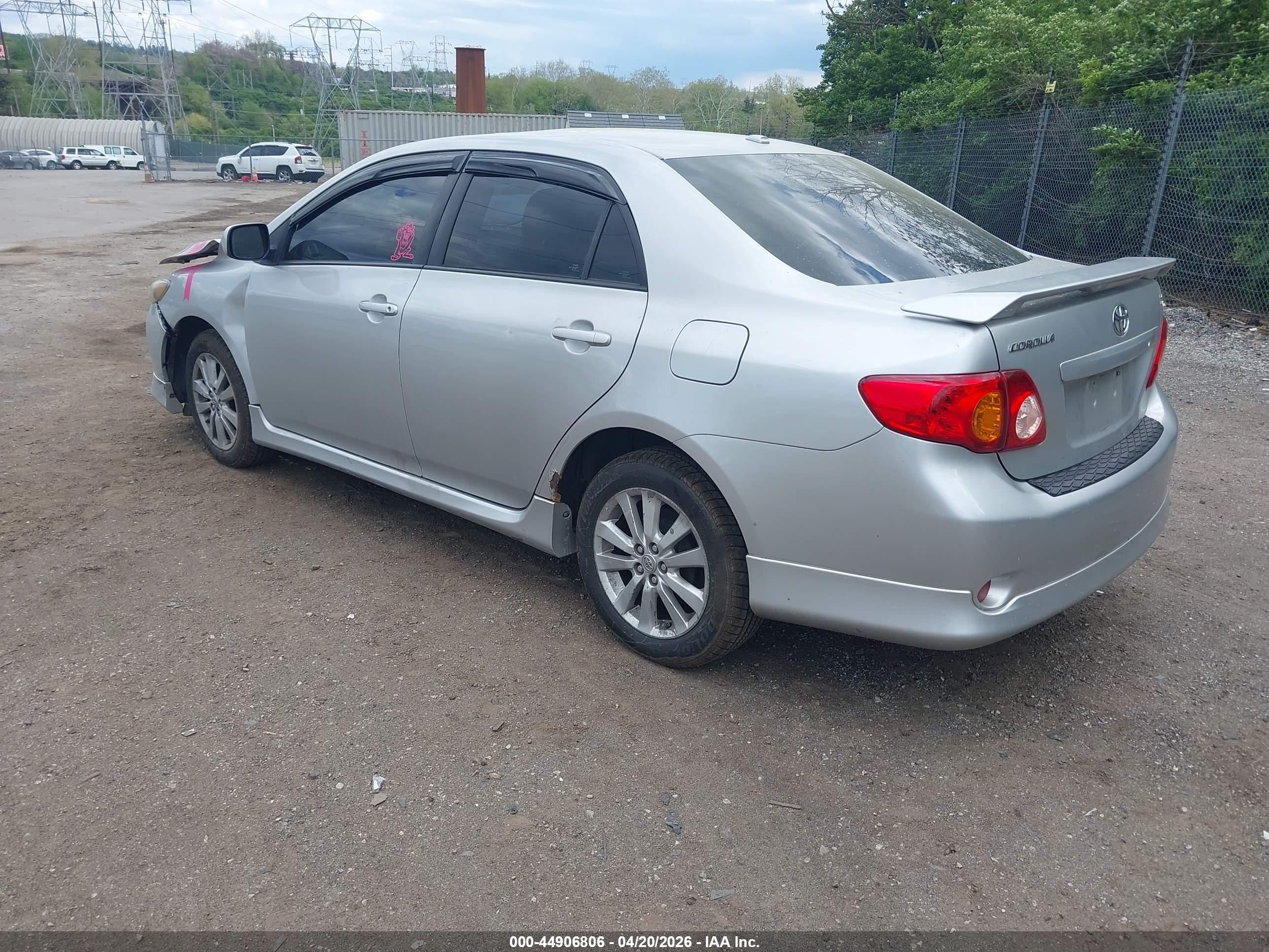 TOYOTA COROLLA image 3