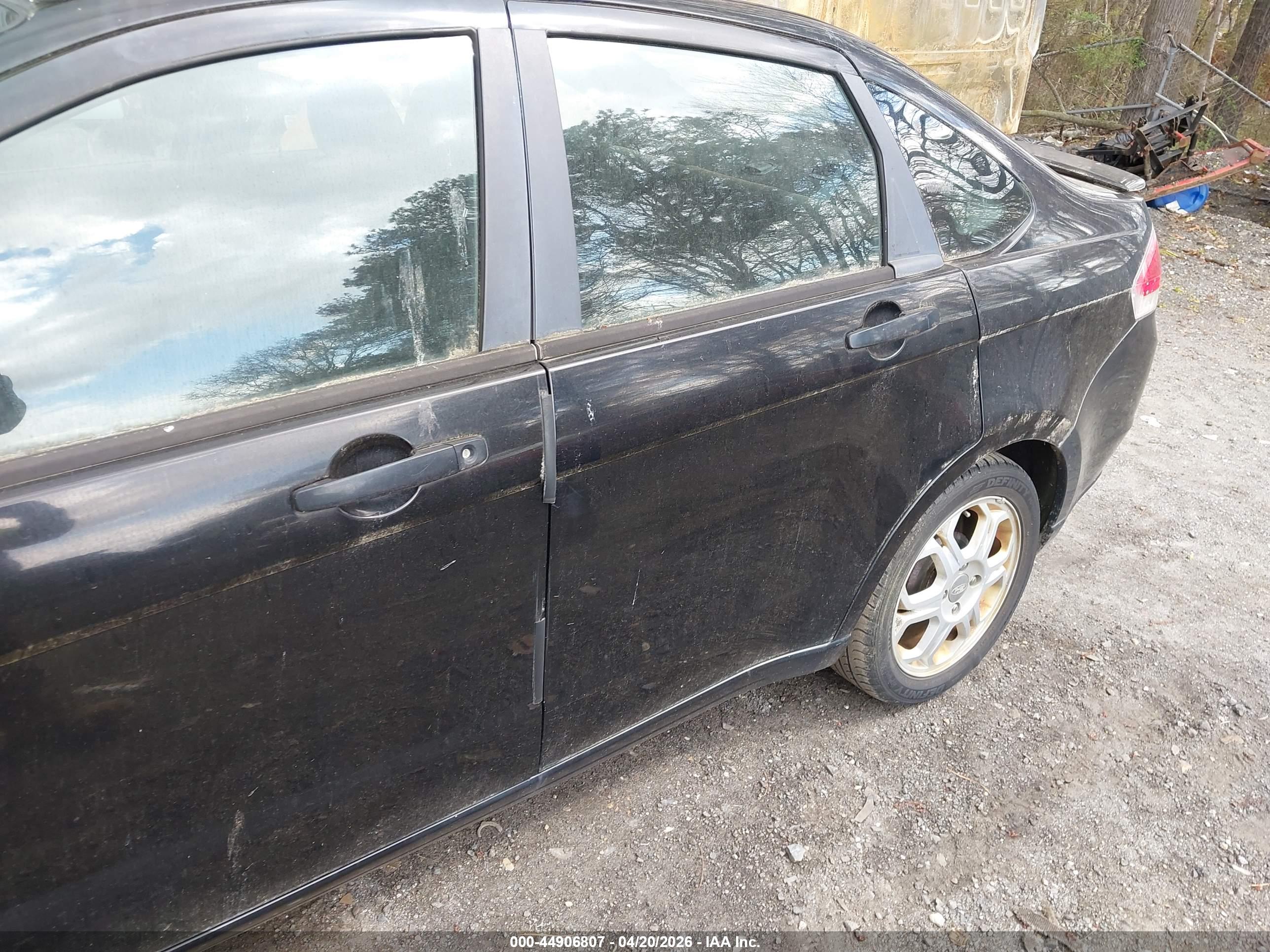 FORD FOCUS image 6