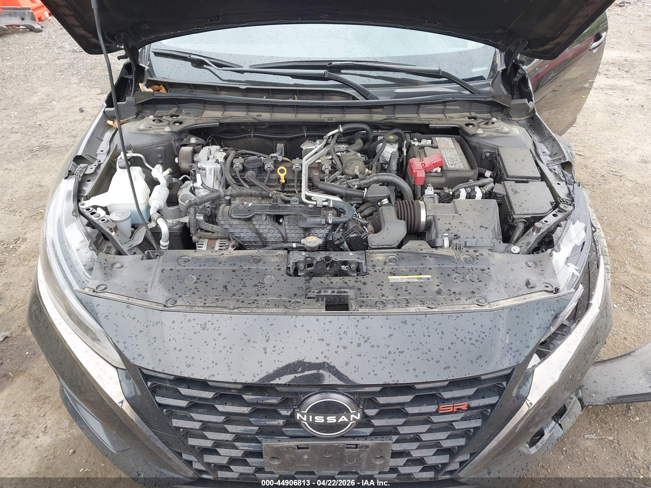 NISSAN ALTIMA image 10