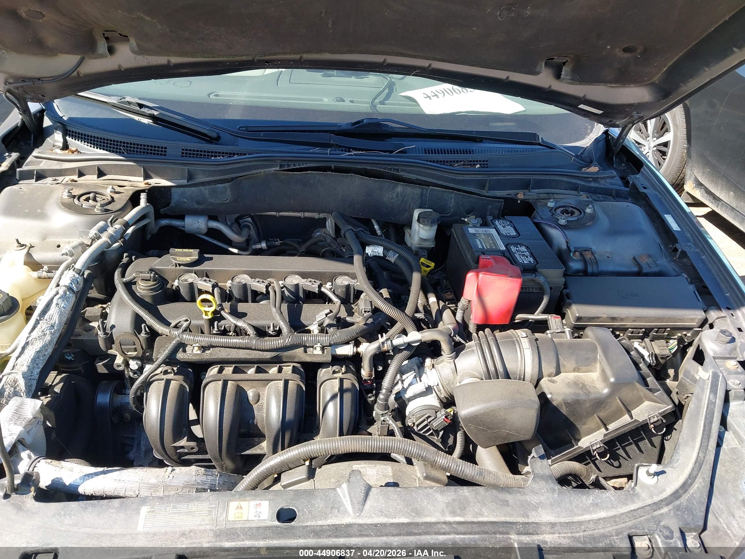 FORD FUSION image 10