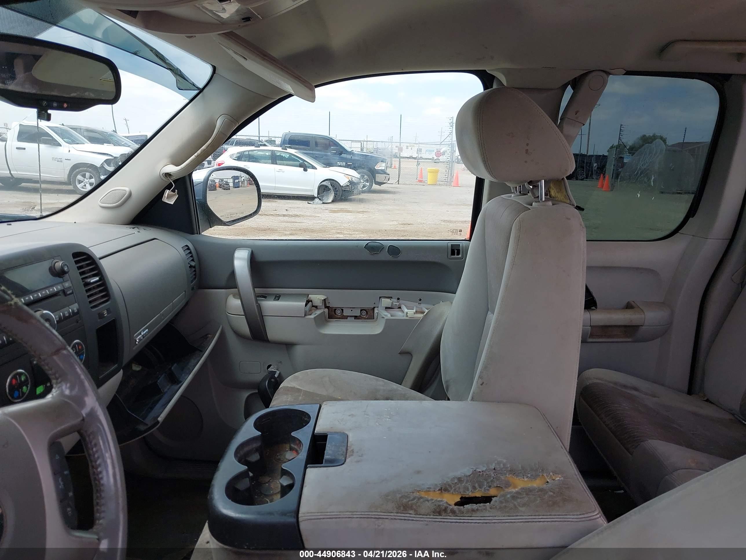 GMC SIERRA image 5