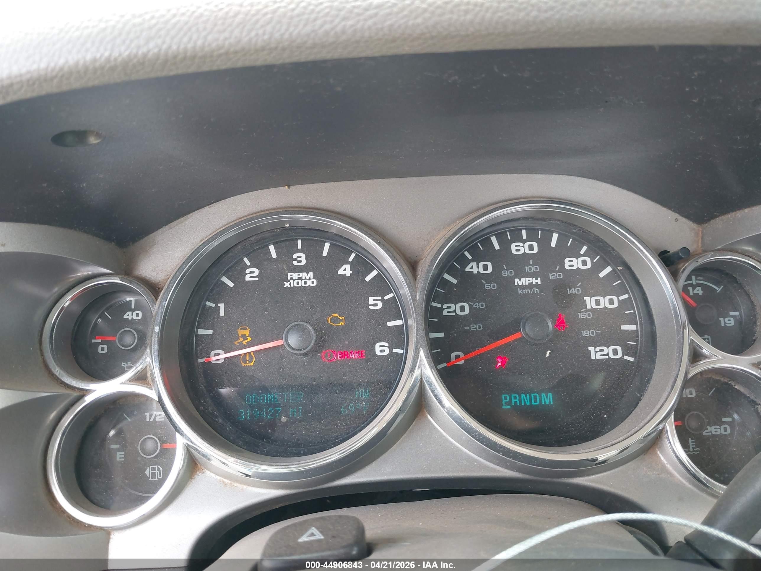 GMC SIERRA image 7