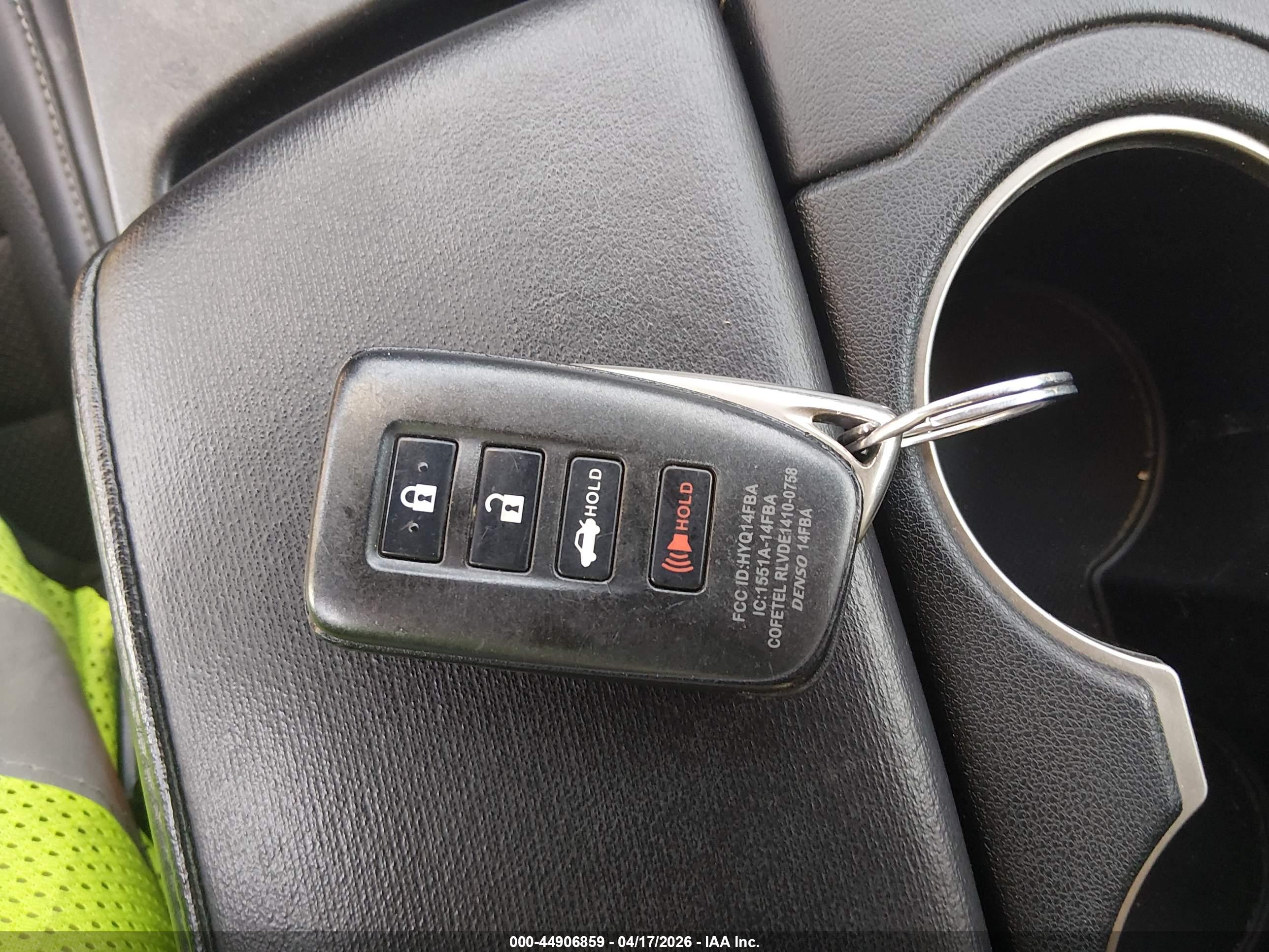 LEXUS IS image 11