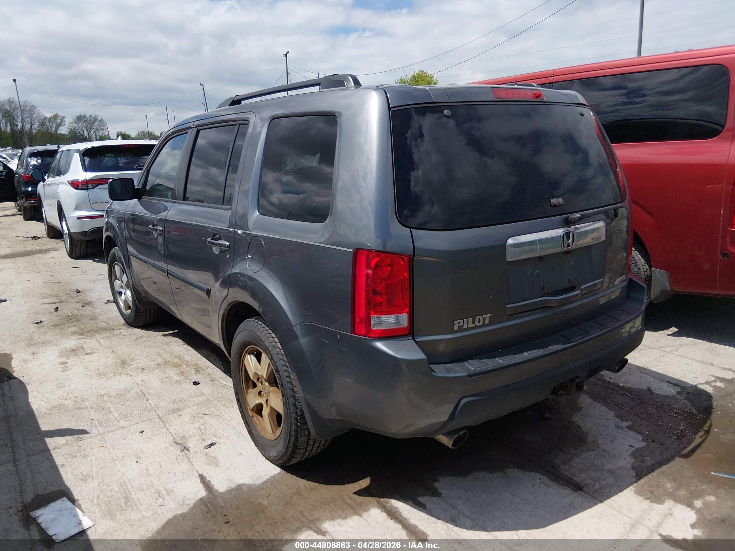 HONDA PILOT image 3