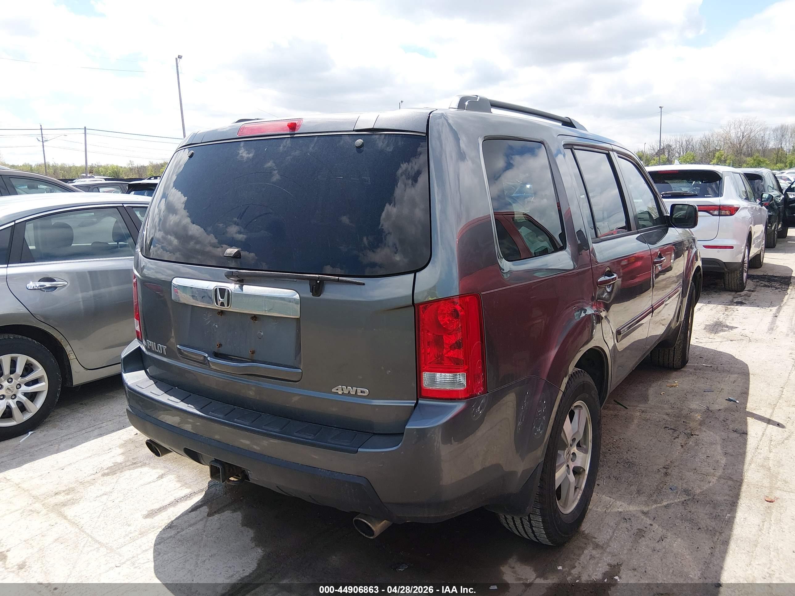 HONDA PILOT image 4