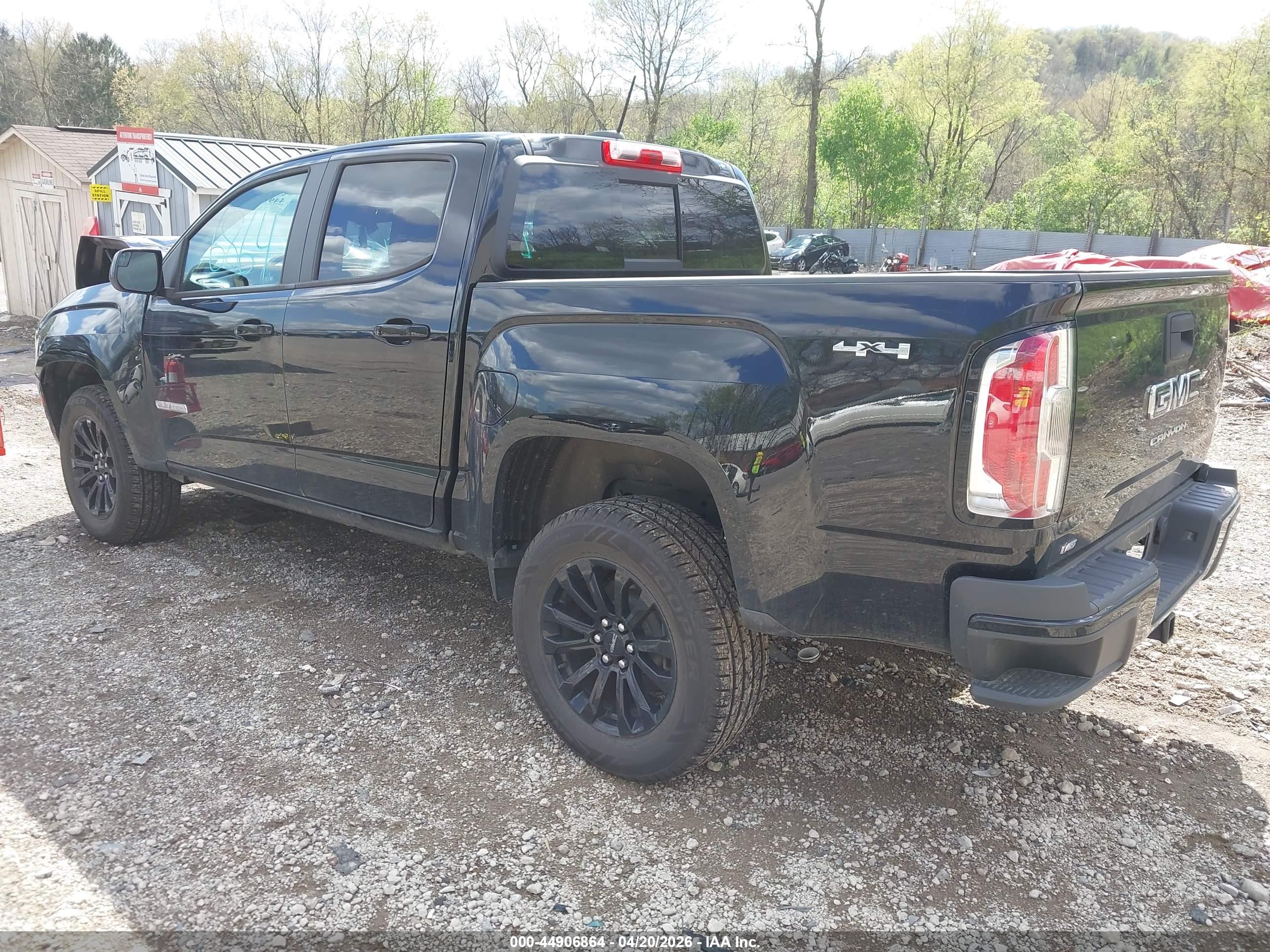 GMC CANYON image 3