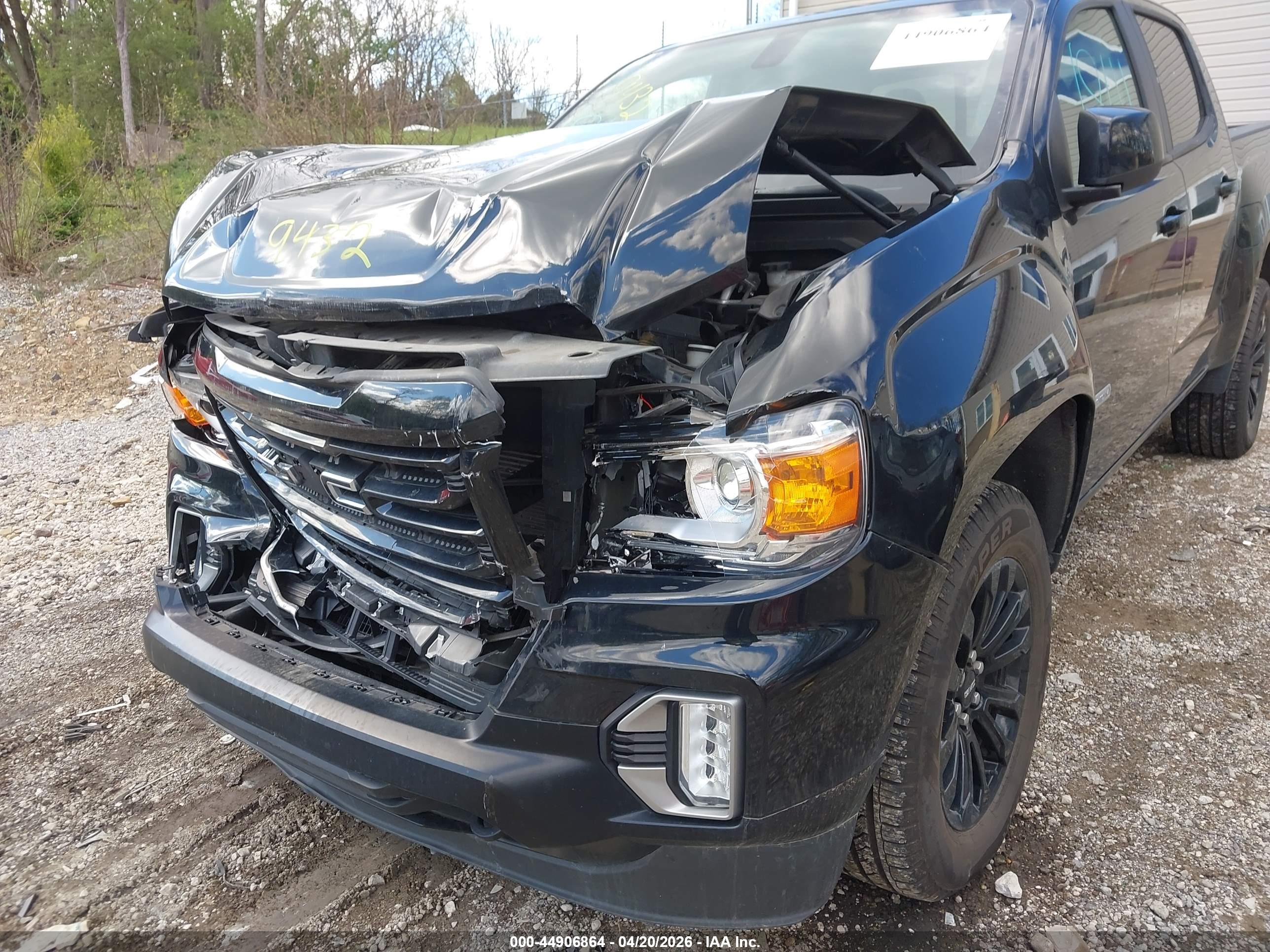 GMC CANYON image 6