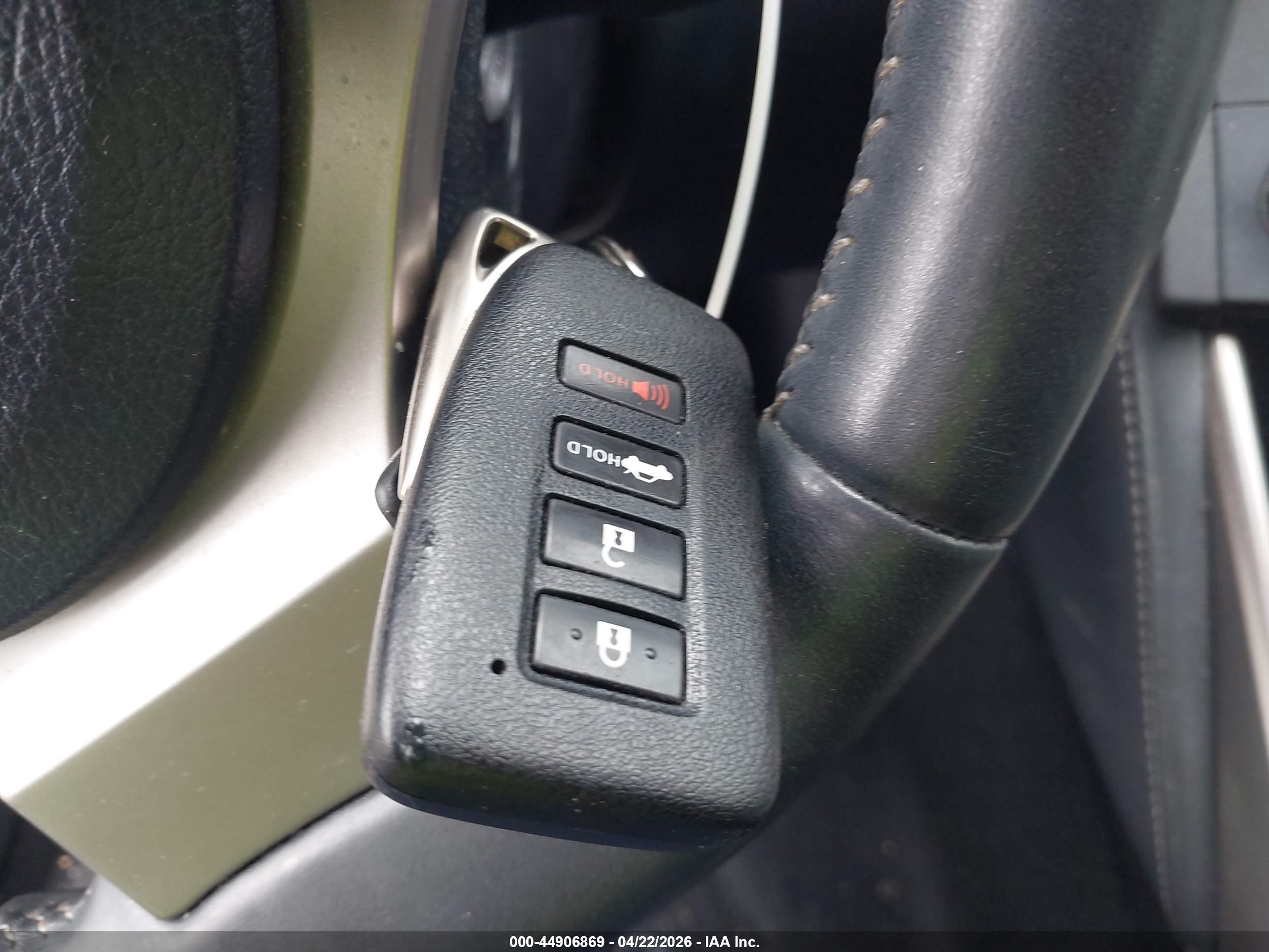 LEXUS IS image 11