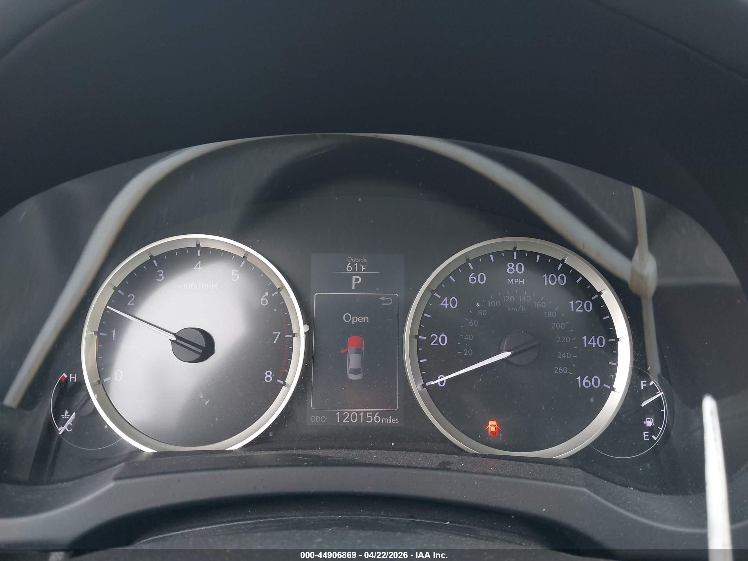 LEXUS IS image 7