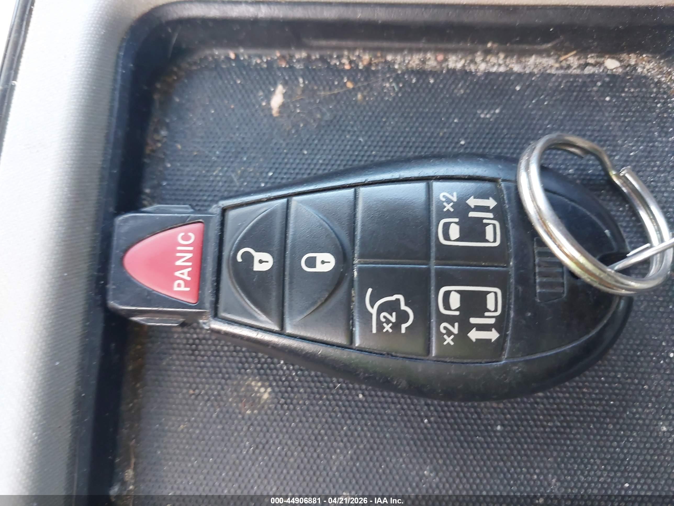 CHRYSLER TOWN image 11