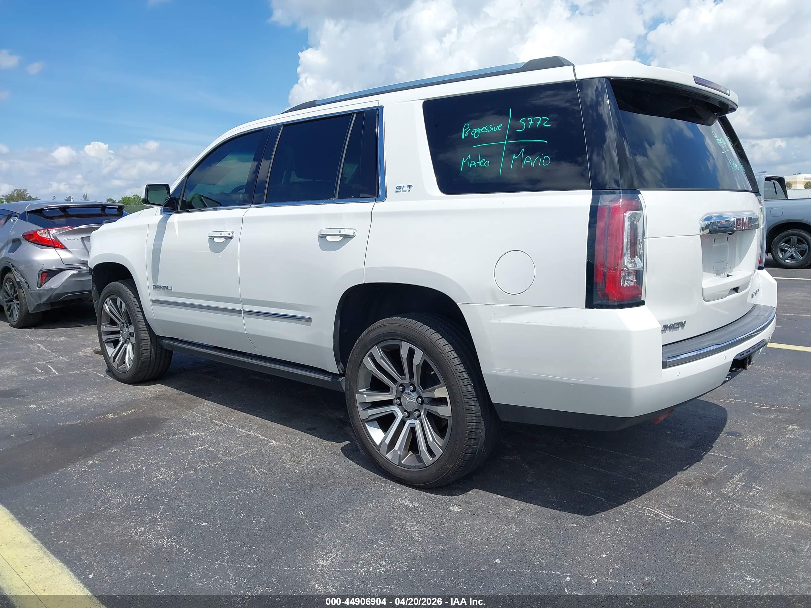 GMC YUKON image 3
