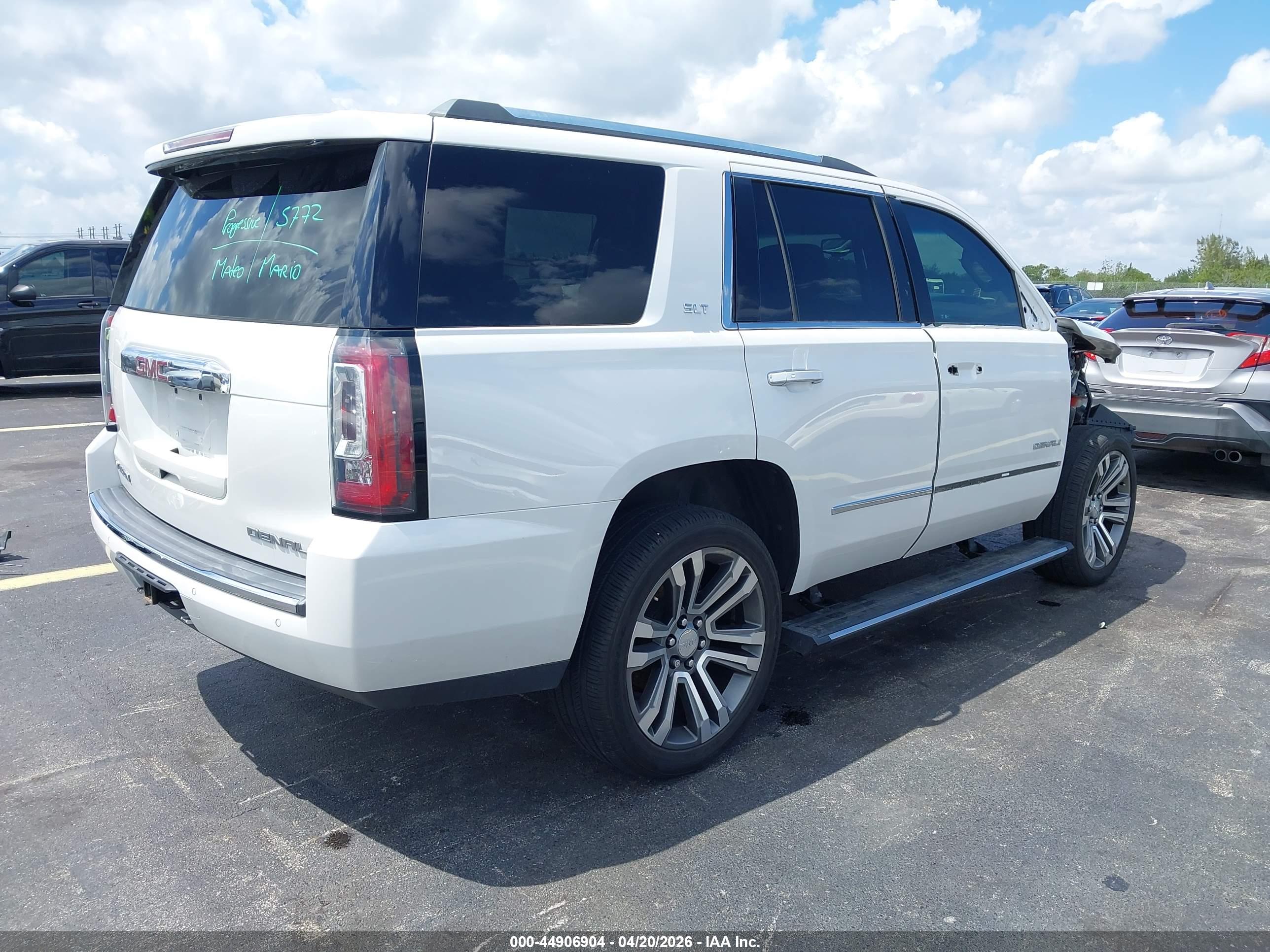 GMC YUKON image 4