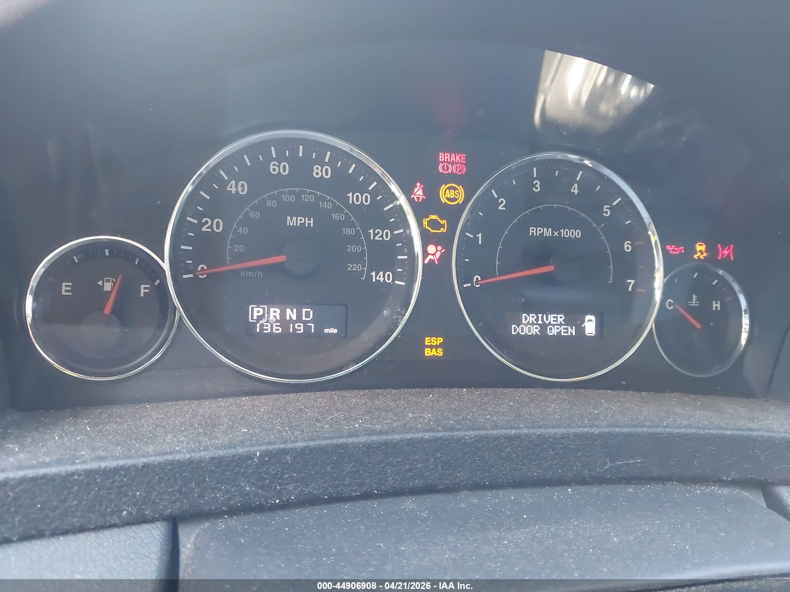 JEEP GRAND image 7