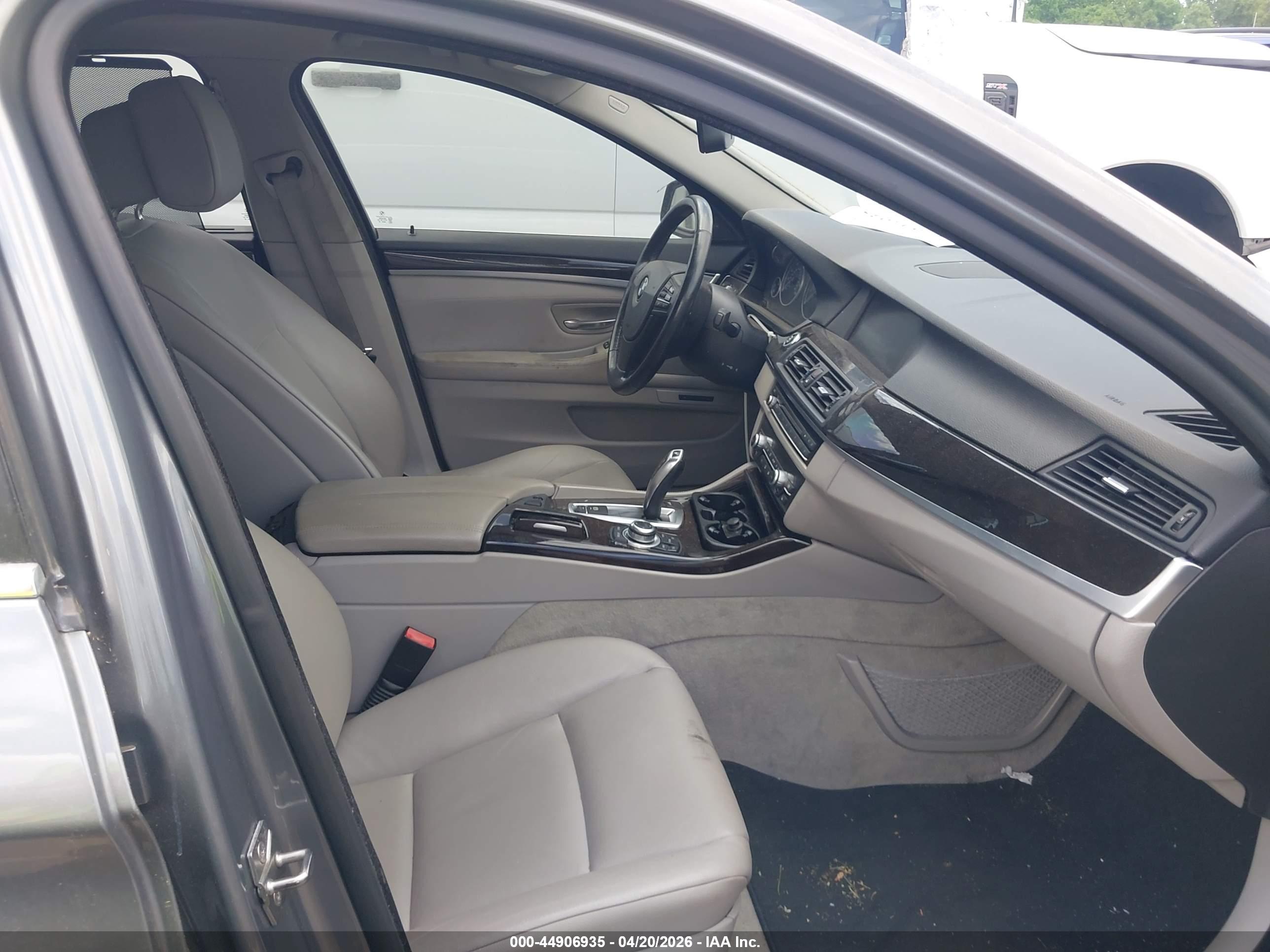 BMW 535I image 5