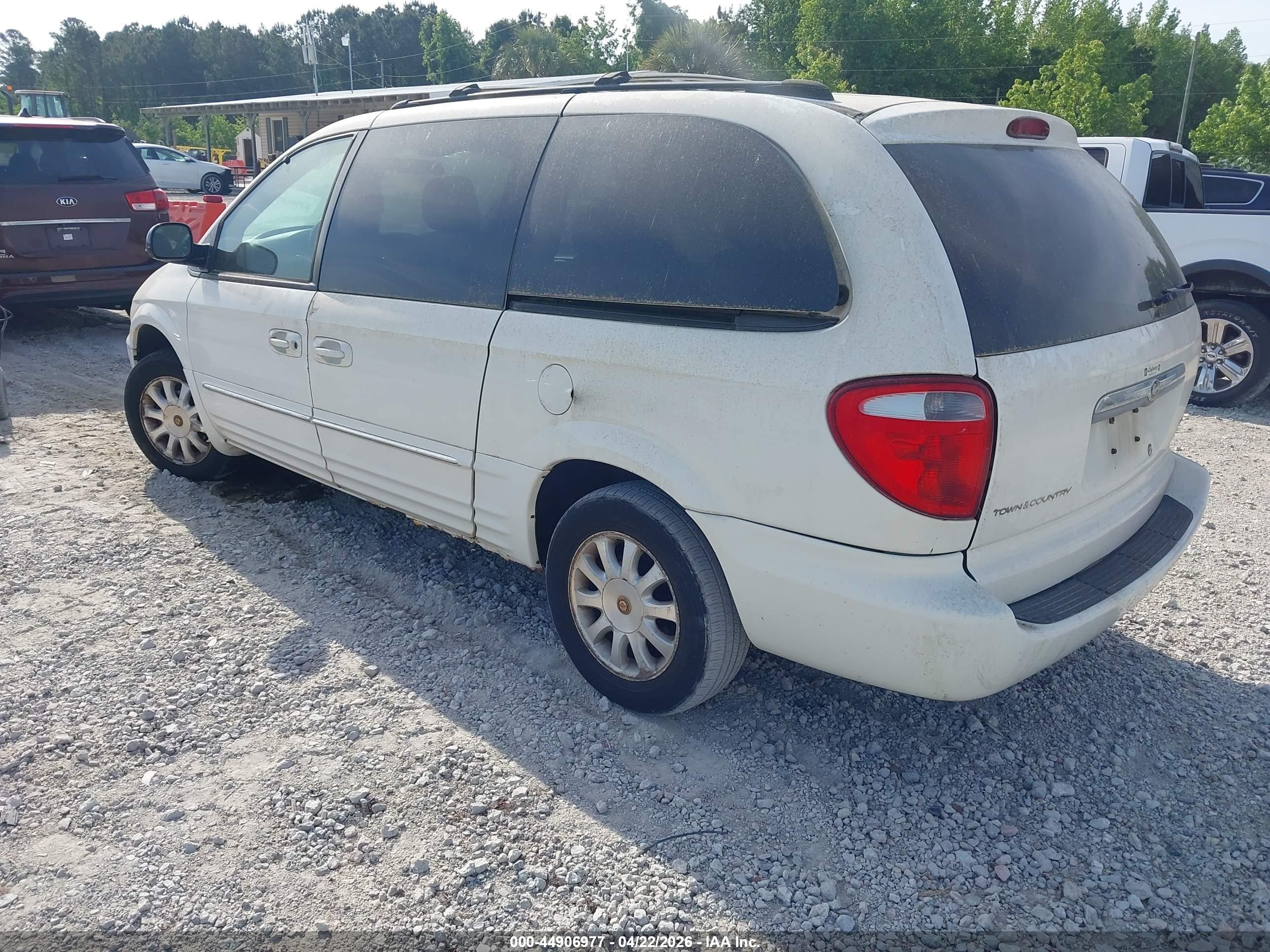 CHRYSLER TOWN image 3