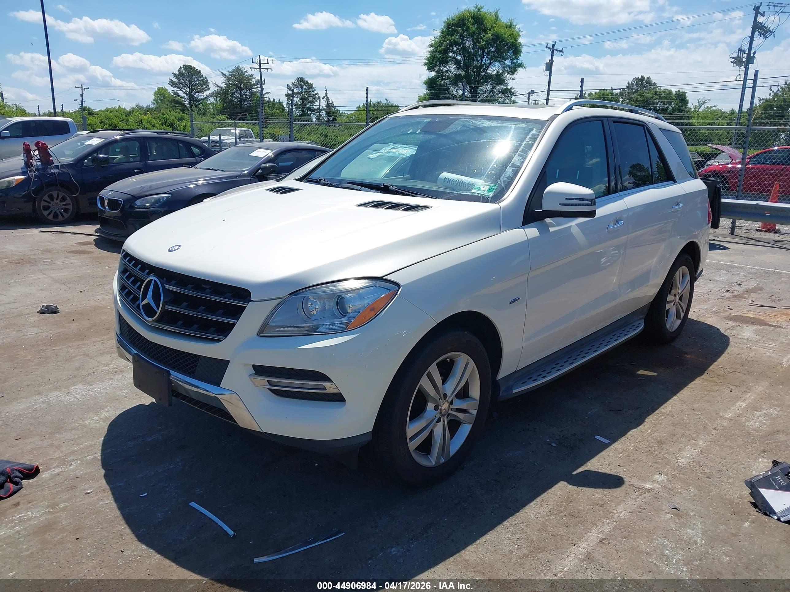MERCEDES-BENZ ML image 2