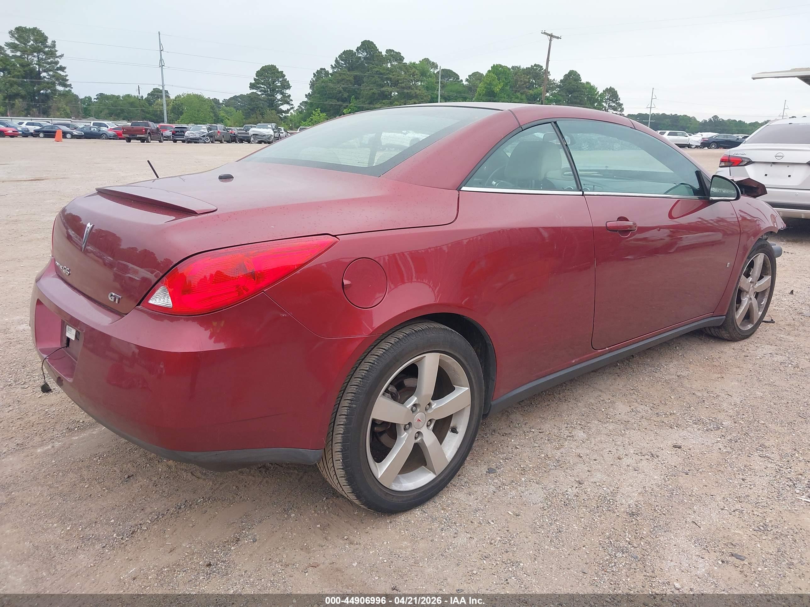 PONTIAC G6 image 4