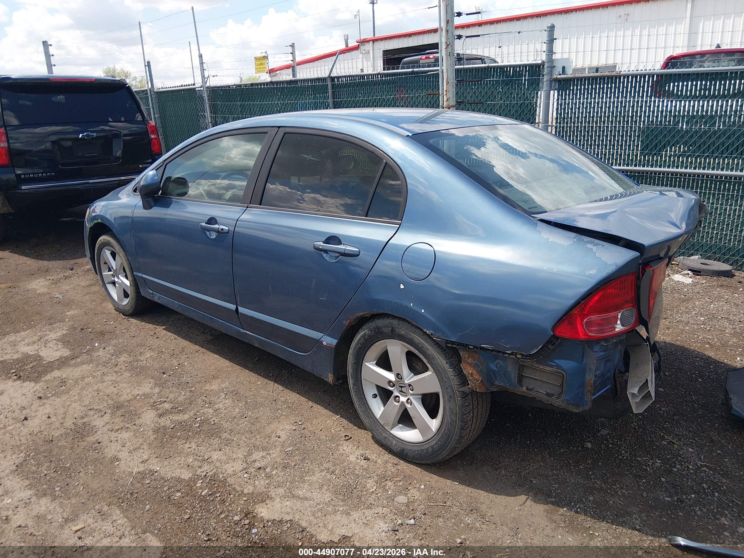 HONDA CIVIC image 3