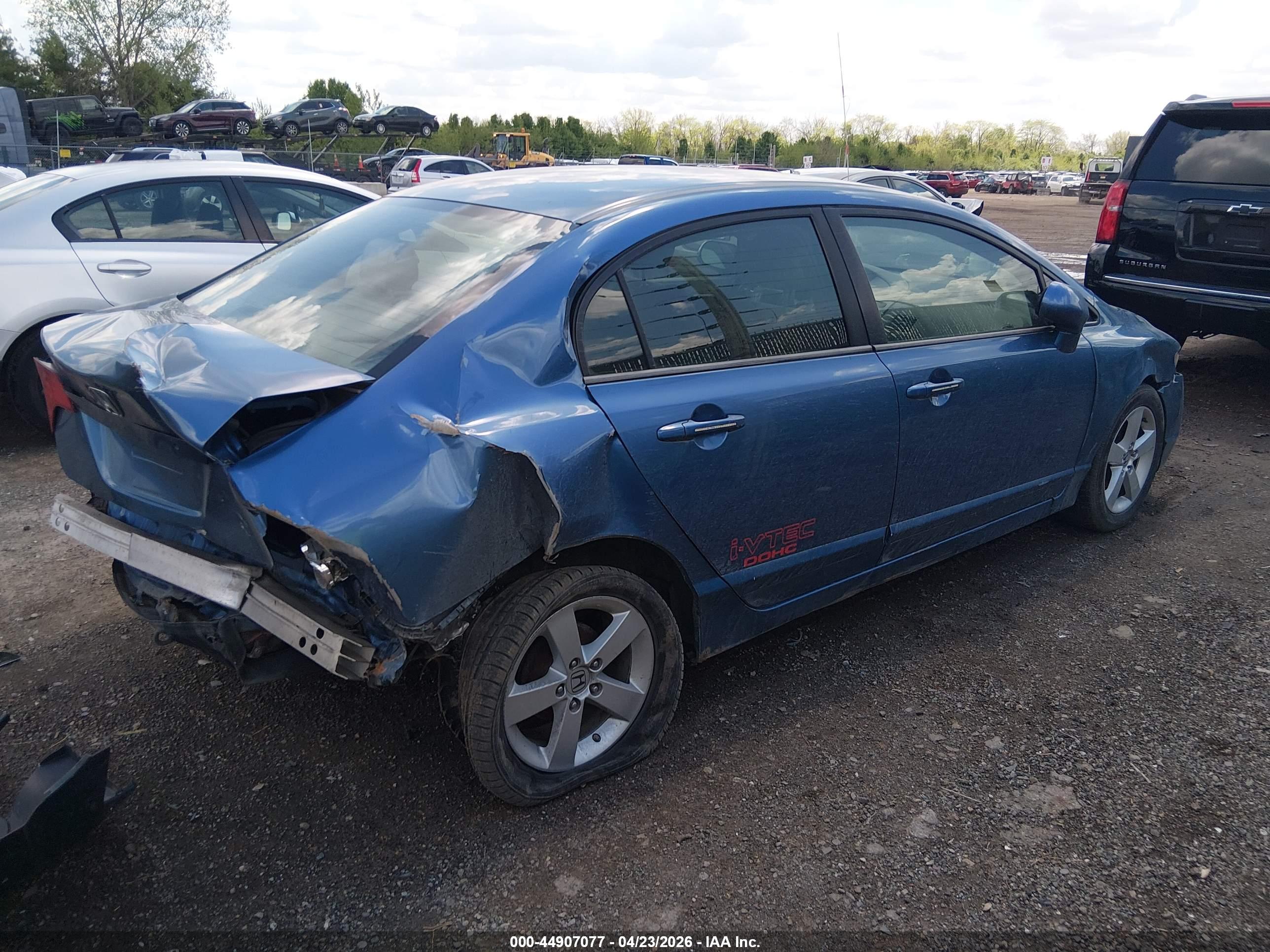HONDA CIVIC image 4