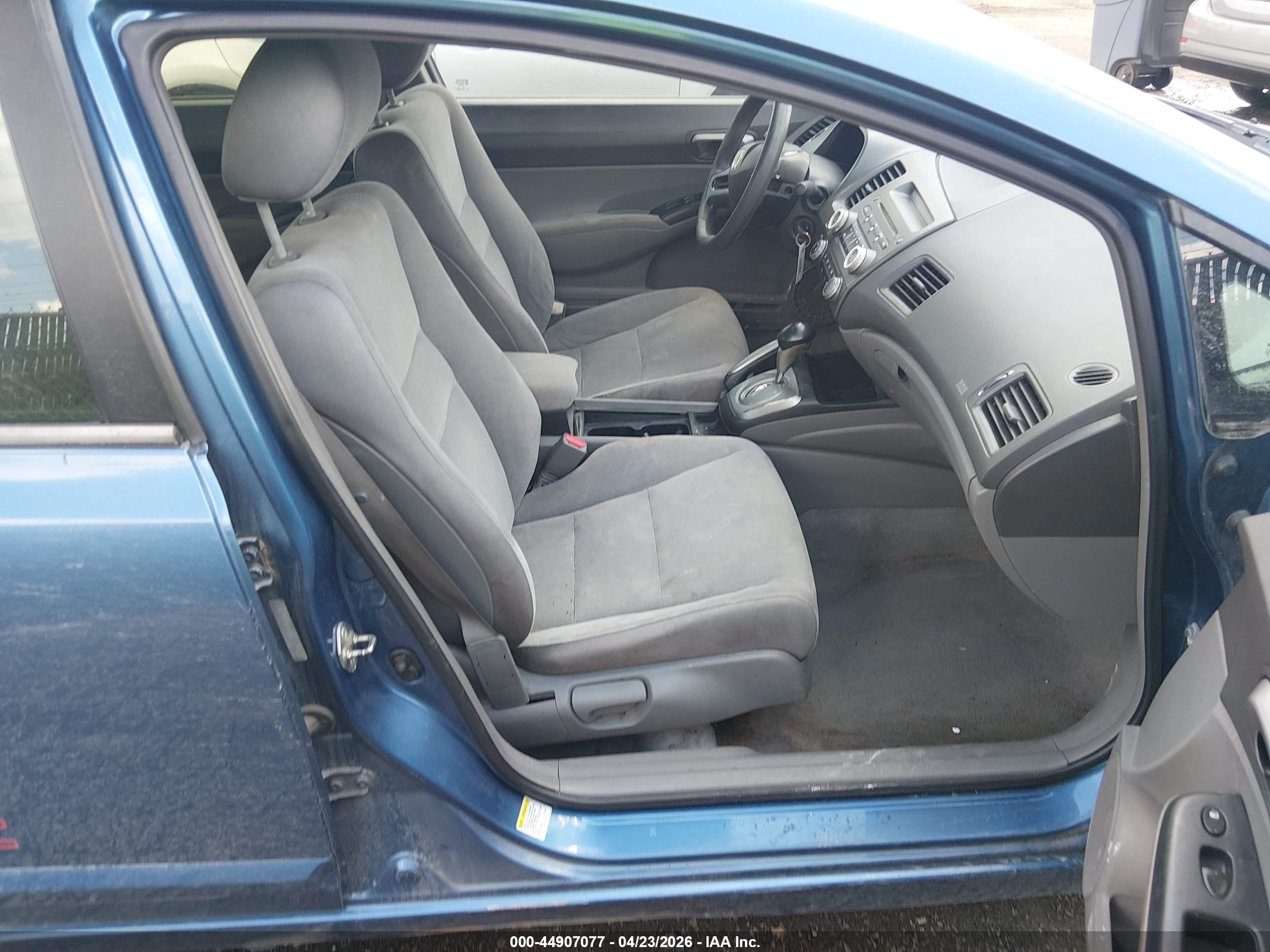 HONDA CIVIC image 5