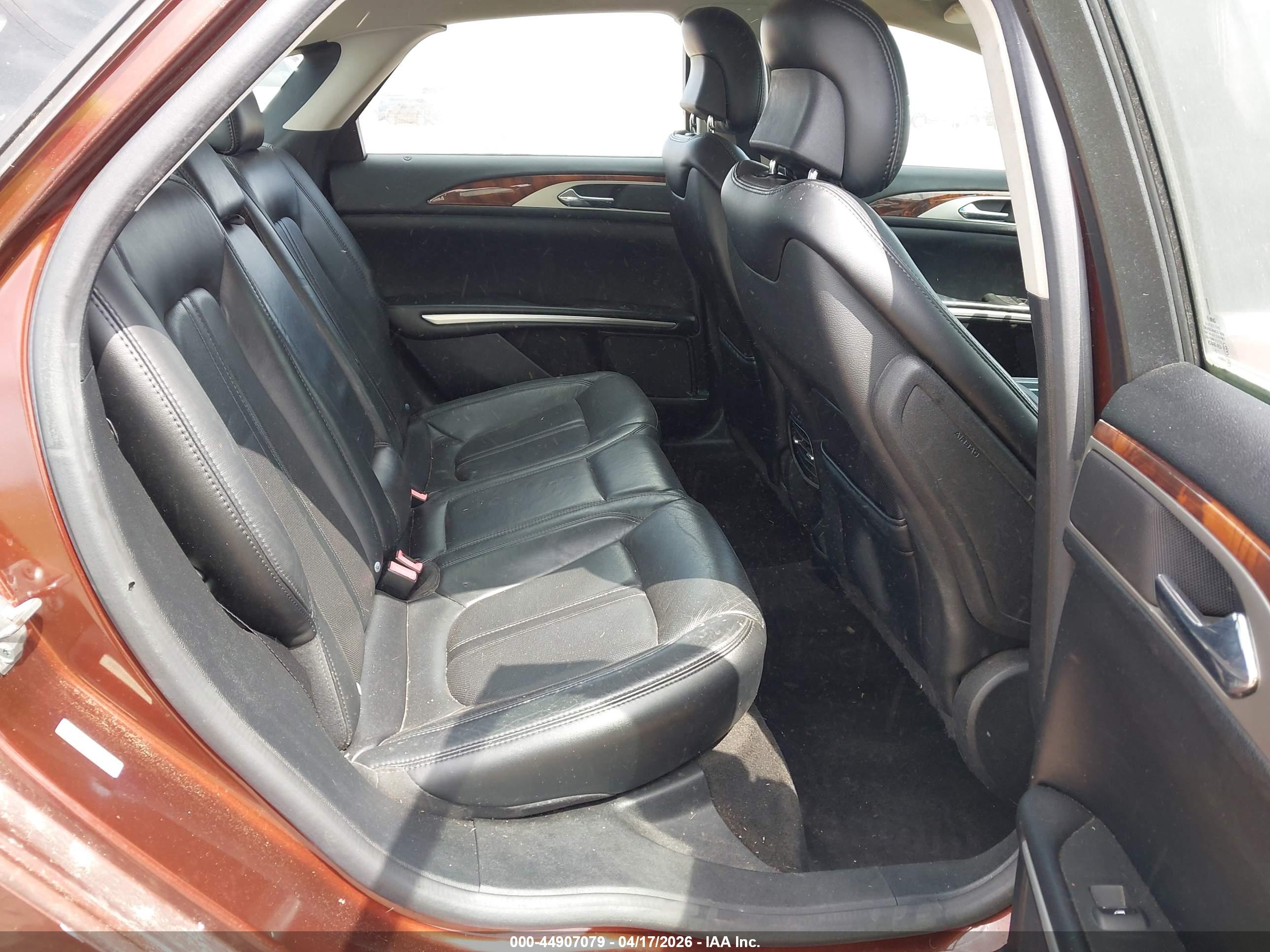 LINCOLN MKZ image 8