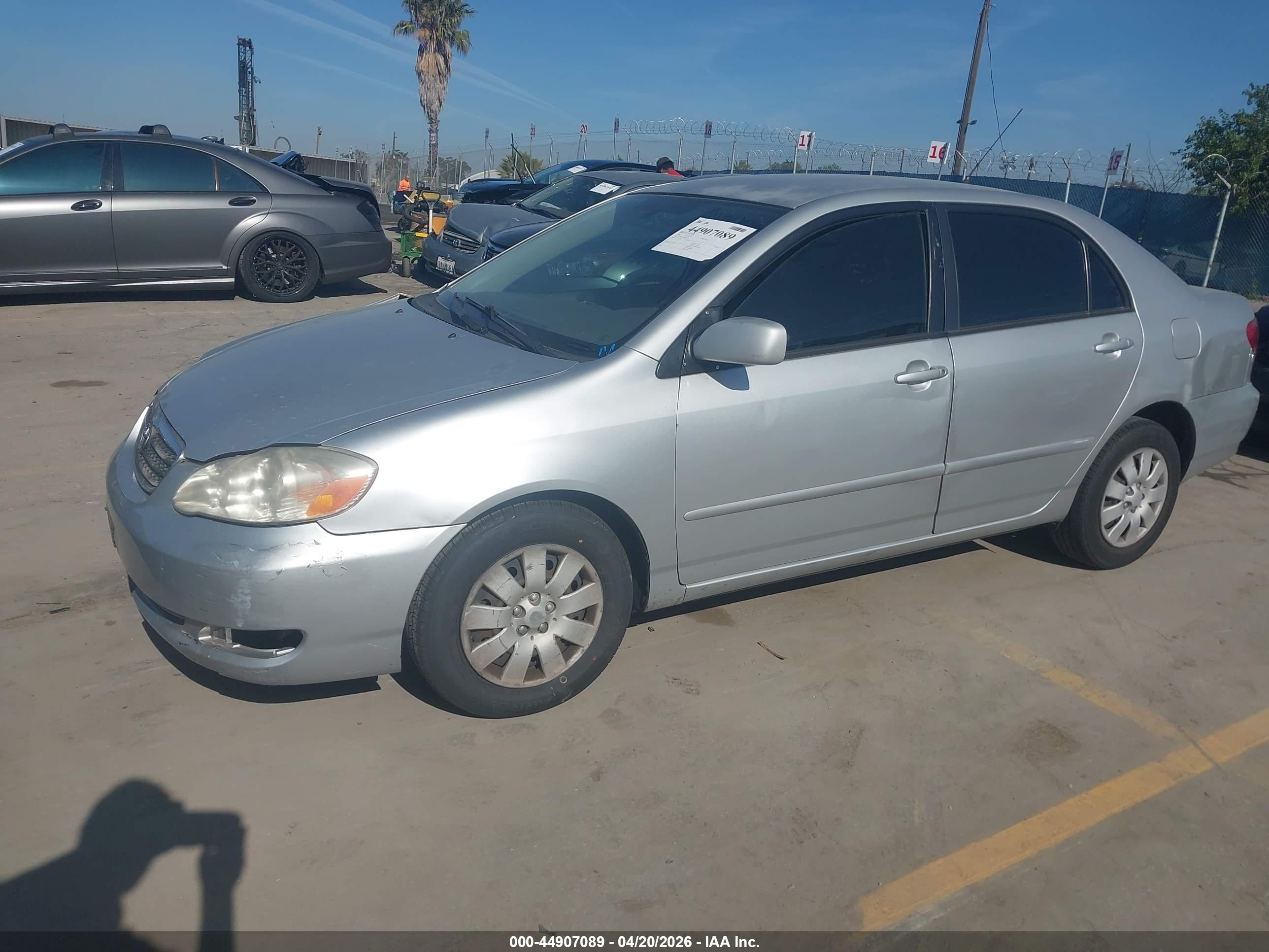 TOYOTA COROLLA image 2
