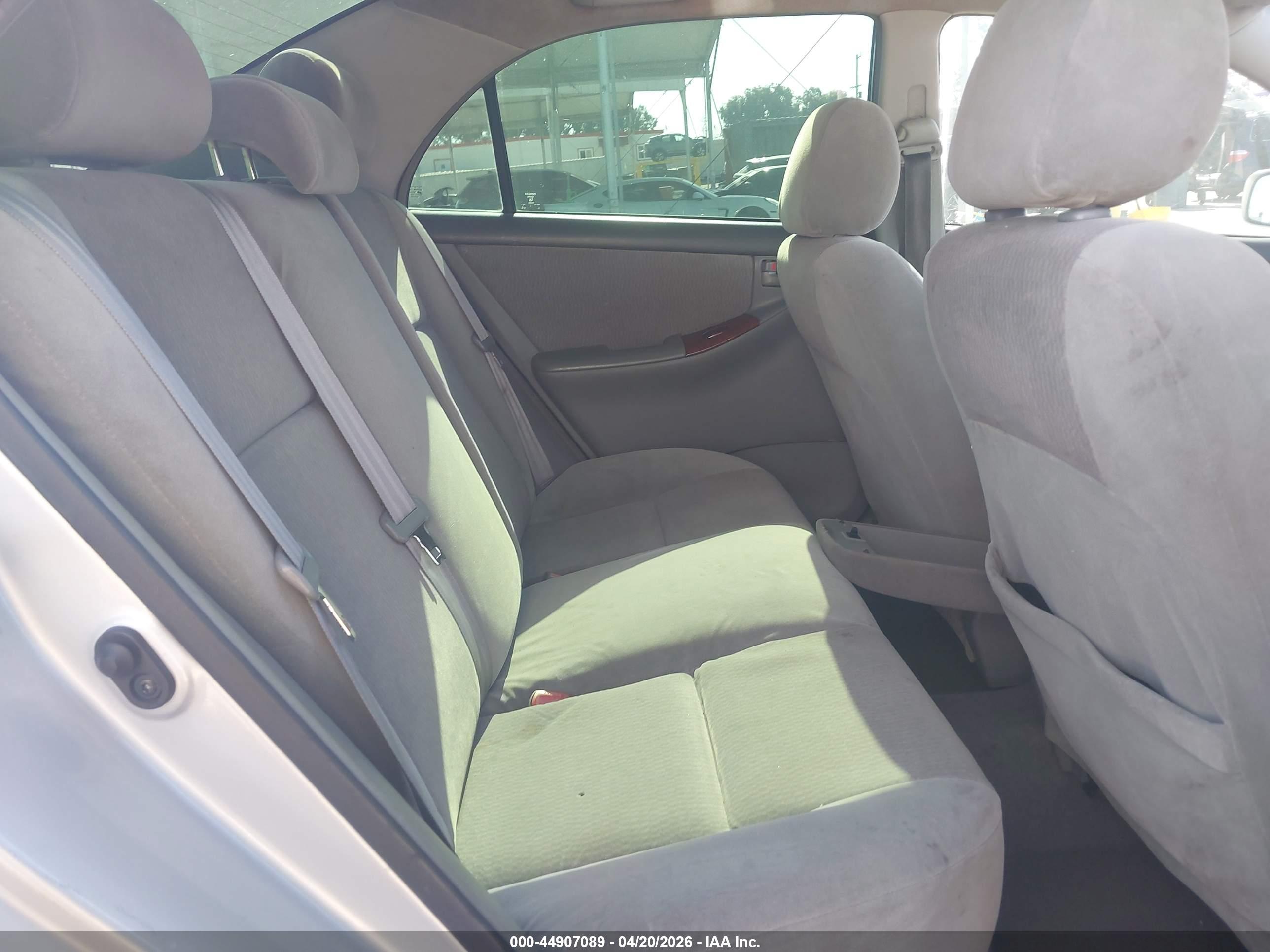 TOYOTA COROLLA image 8