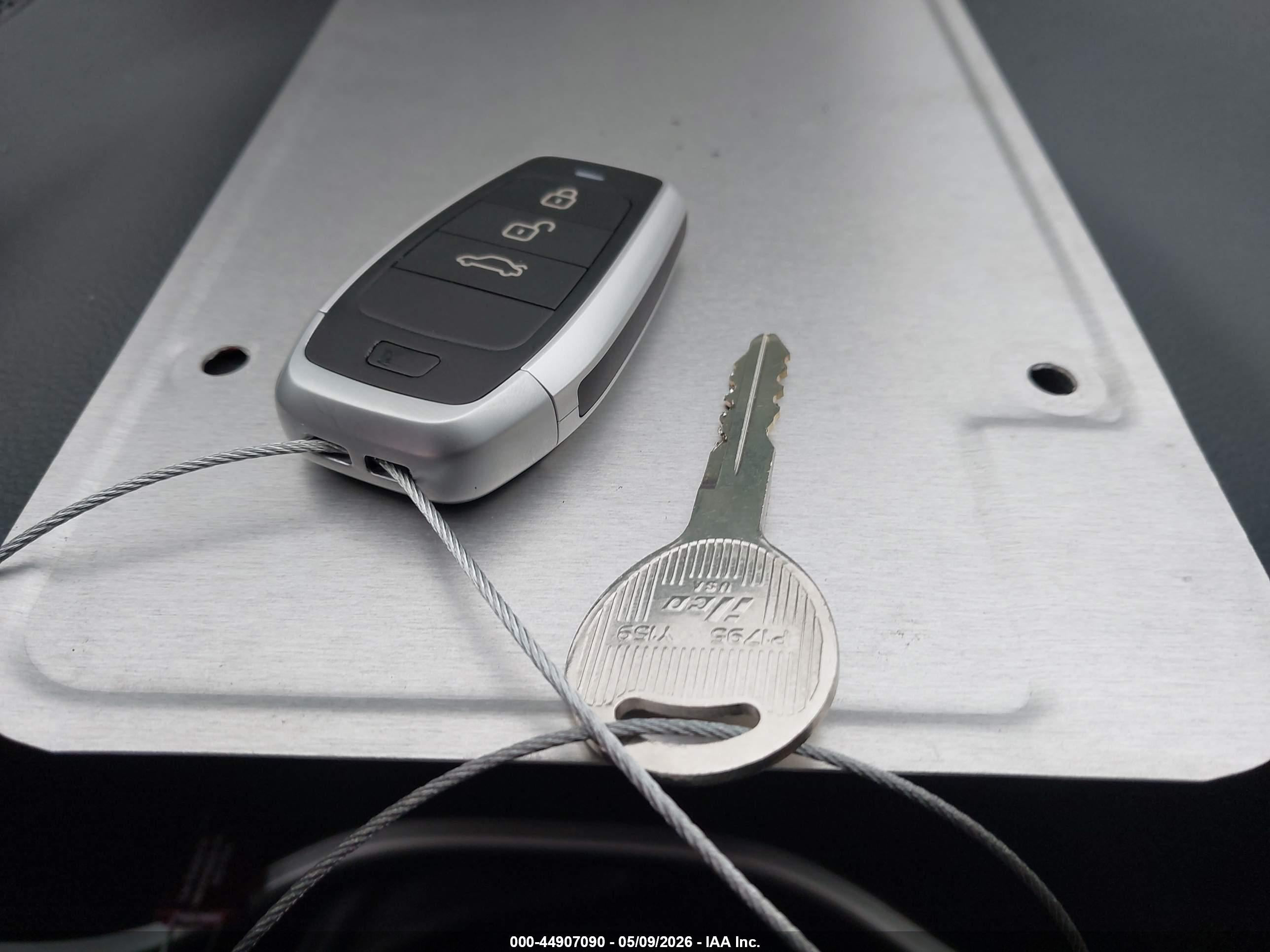 JEEP CHEROKEE image 11