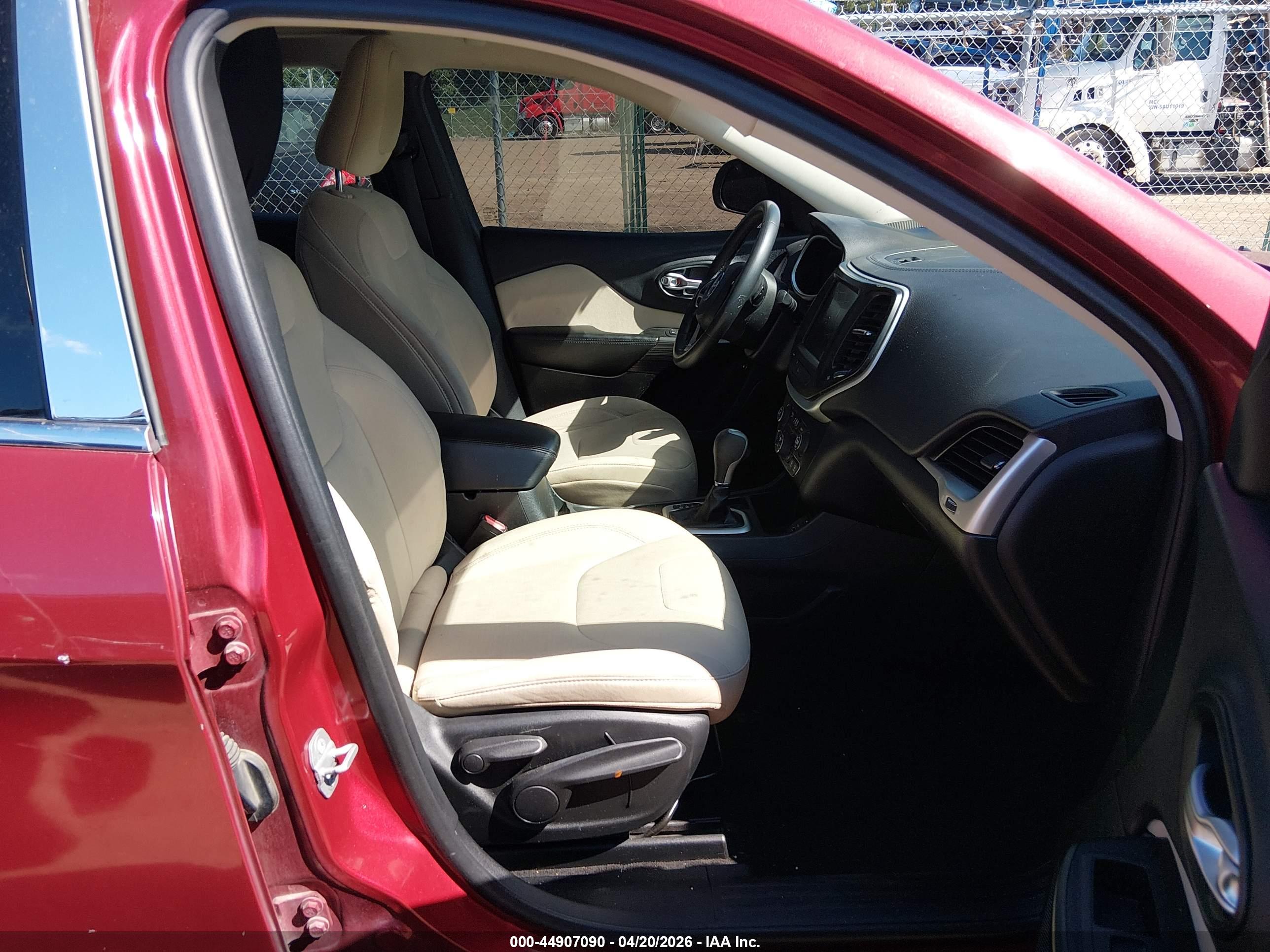 JEEP CHEROKEE image 5