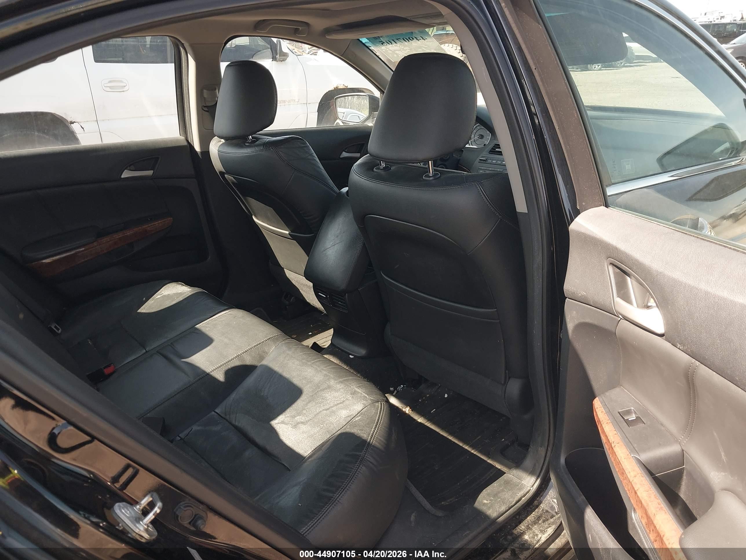 HONDA ACCORD image 8