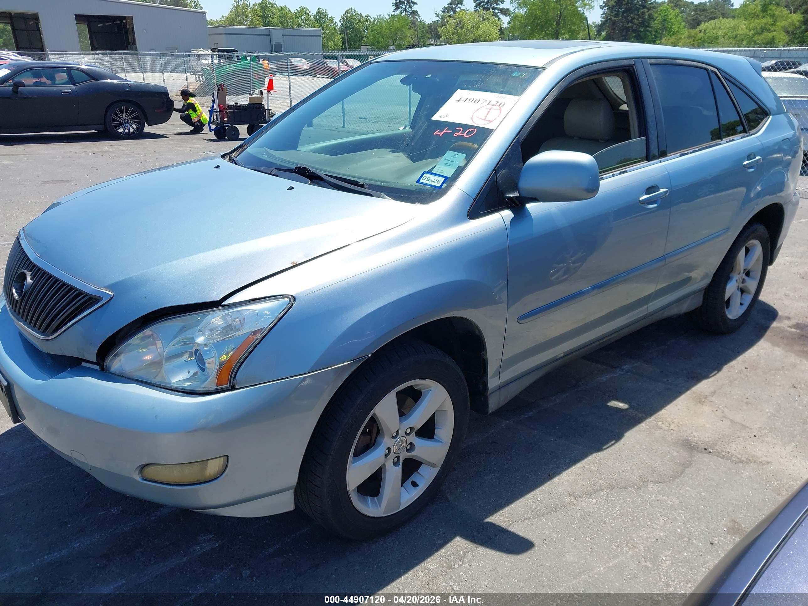 LEXUS RX image 2