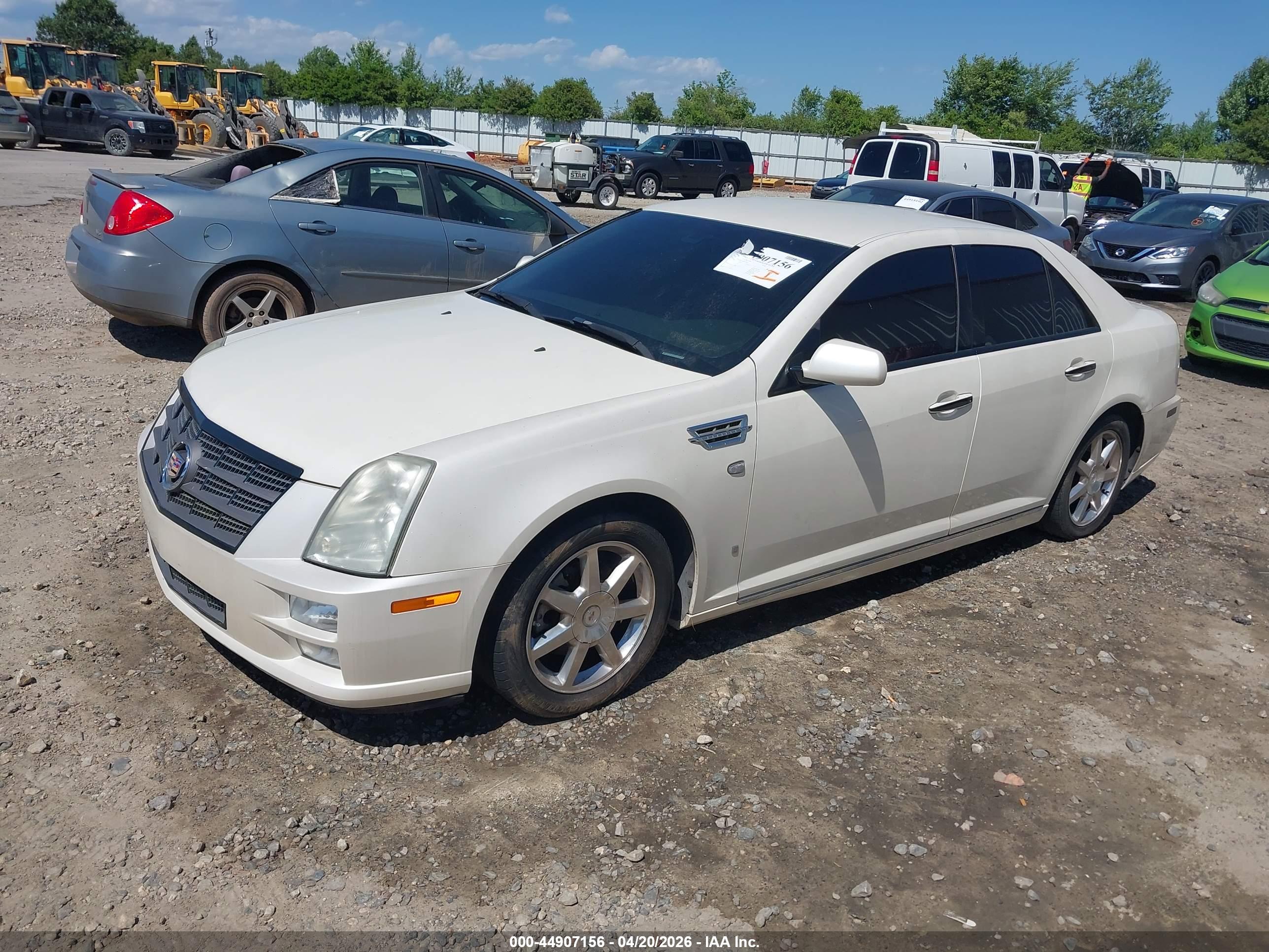 CADILLAC STS image 2